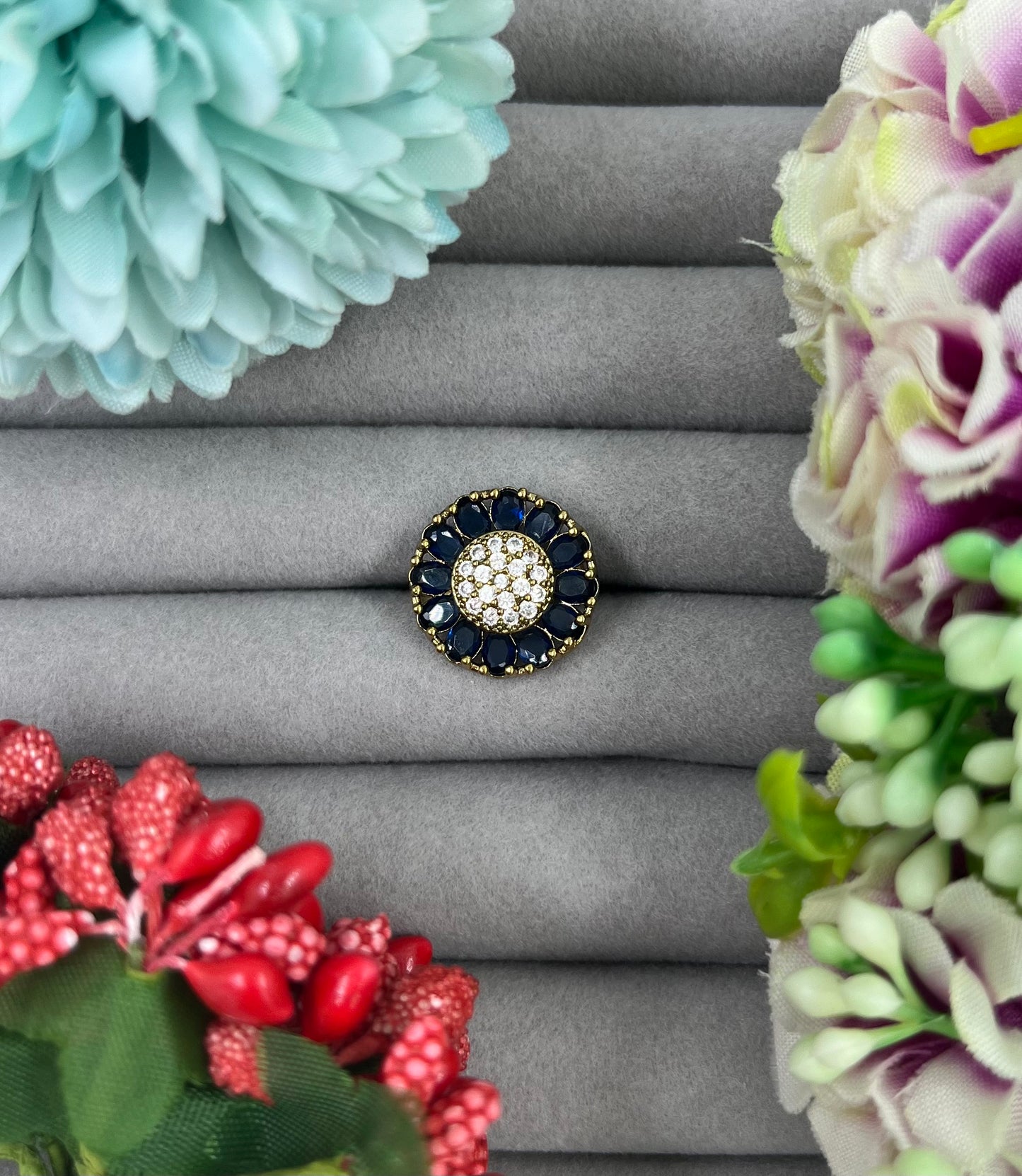 Aabha Victorian Finger Ring