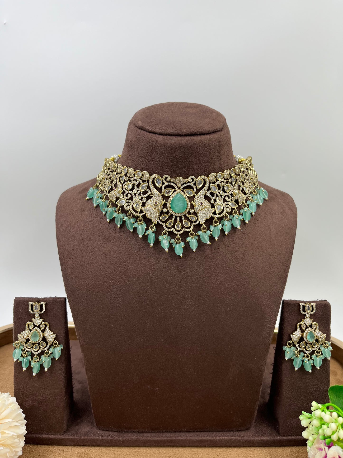 Ayat Victorian Dangling Chokar Necklace