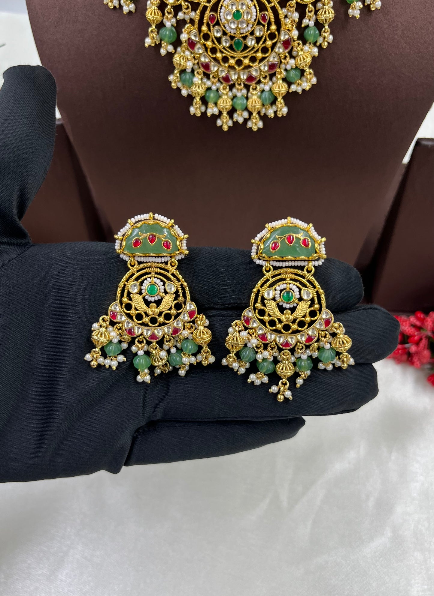 Jijabai Pachi Kundan Necklace
