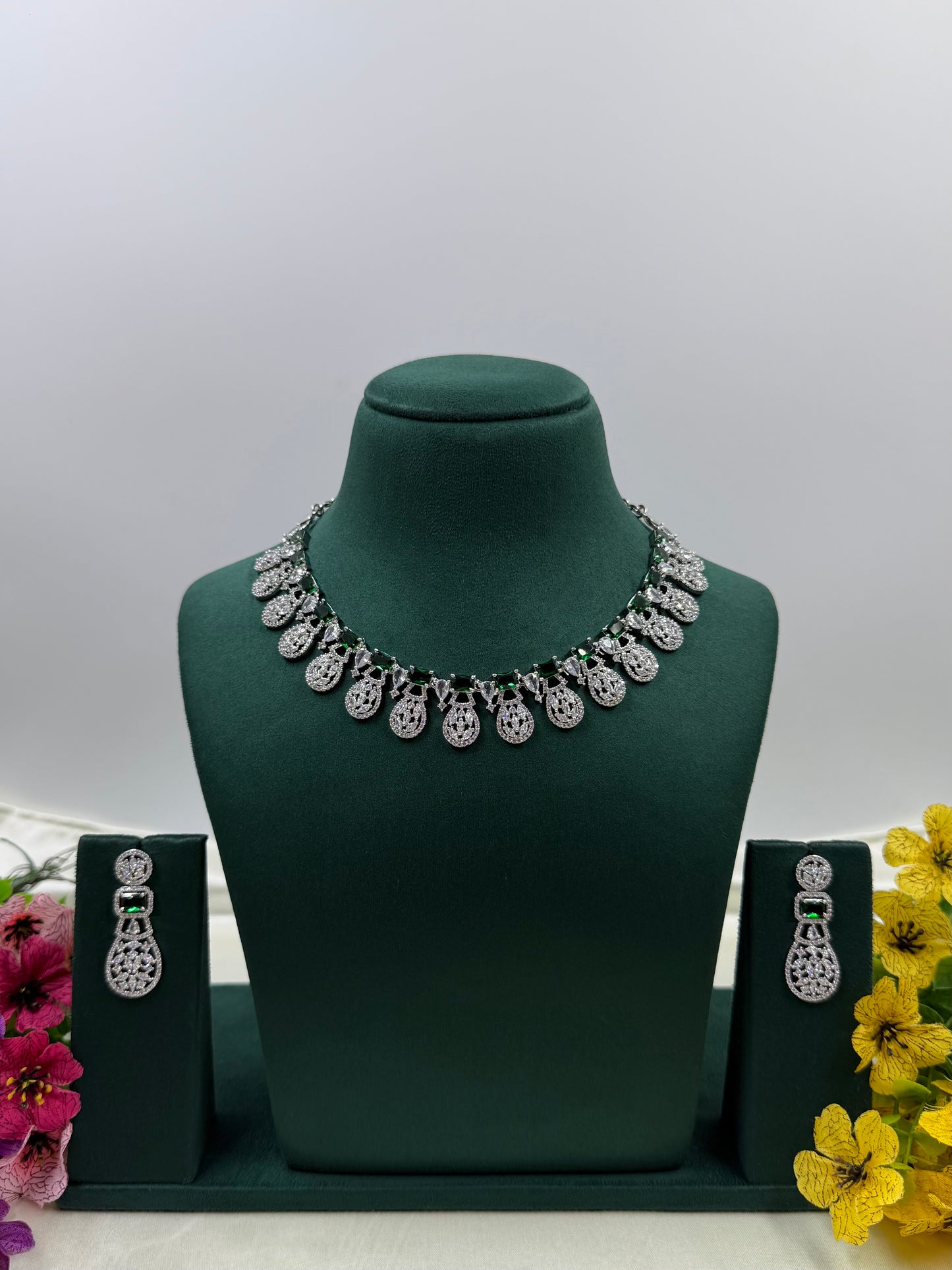 Sarah American Diamond Necklace