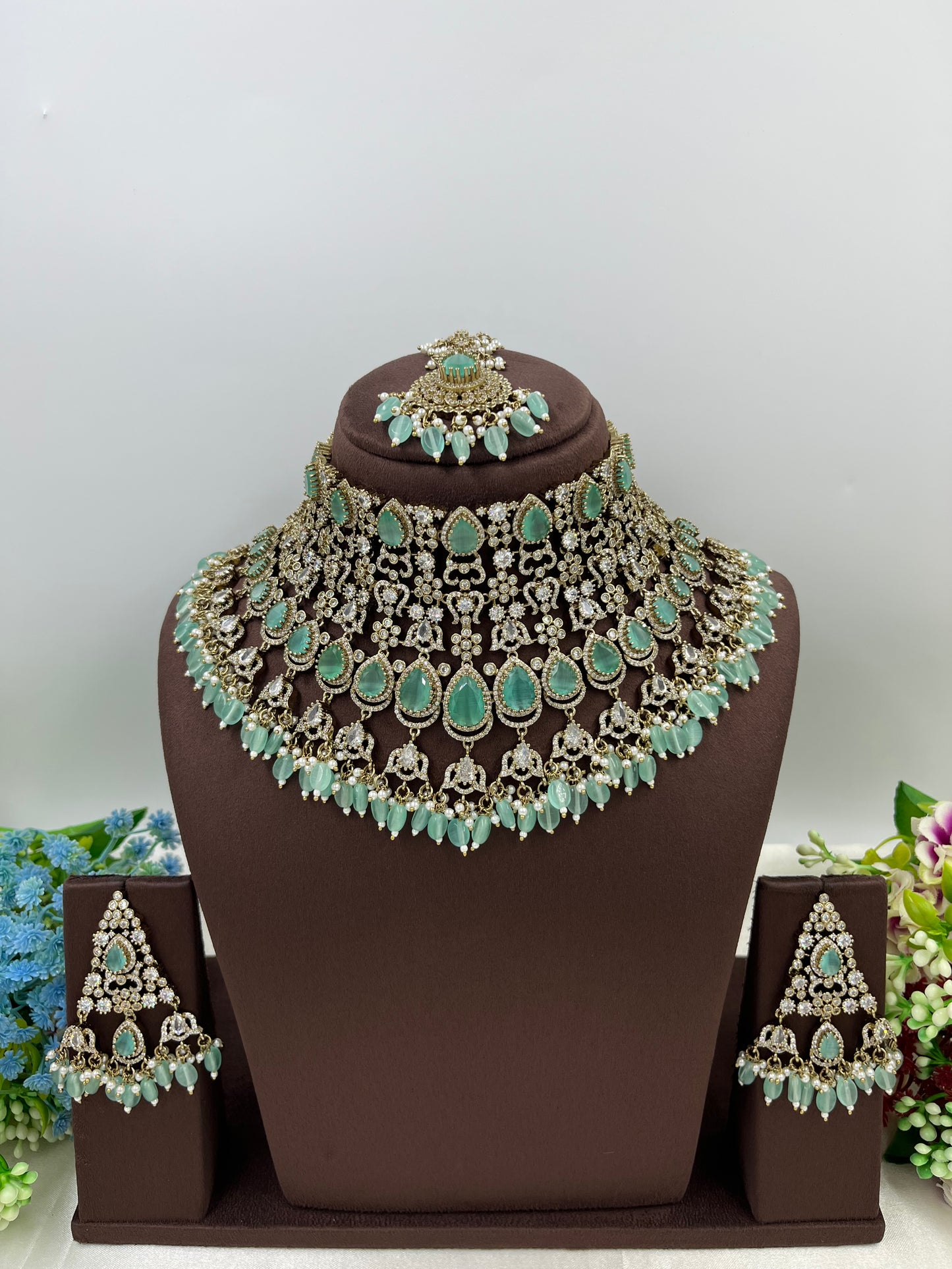 Nidhi Premium Victorian Ad Necklace