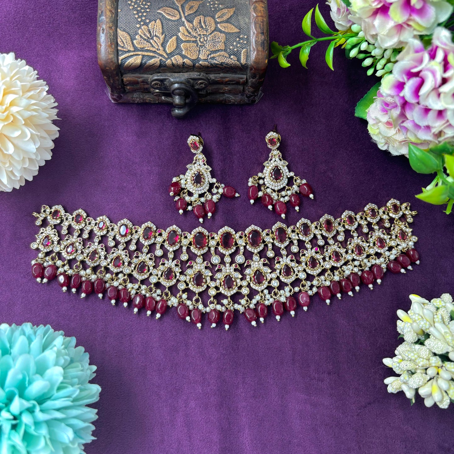 Crown of Midnight Elegance Victorian Choker Necklace.
