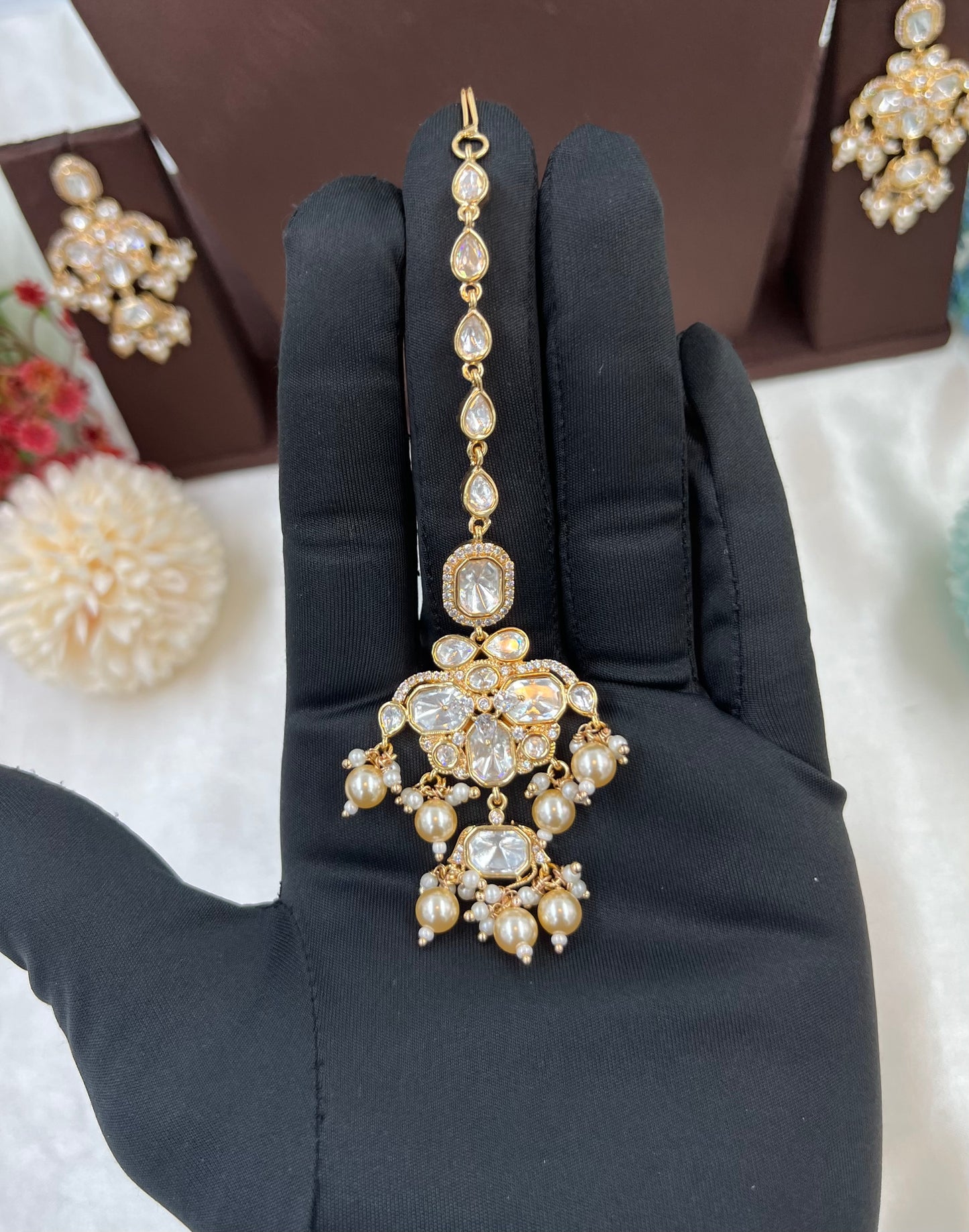 Noor Nazaakat Moissanite Kundan Necklace