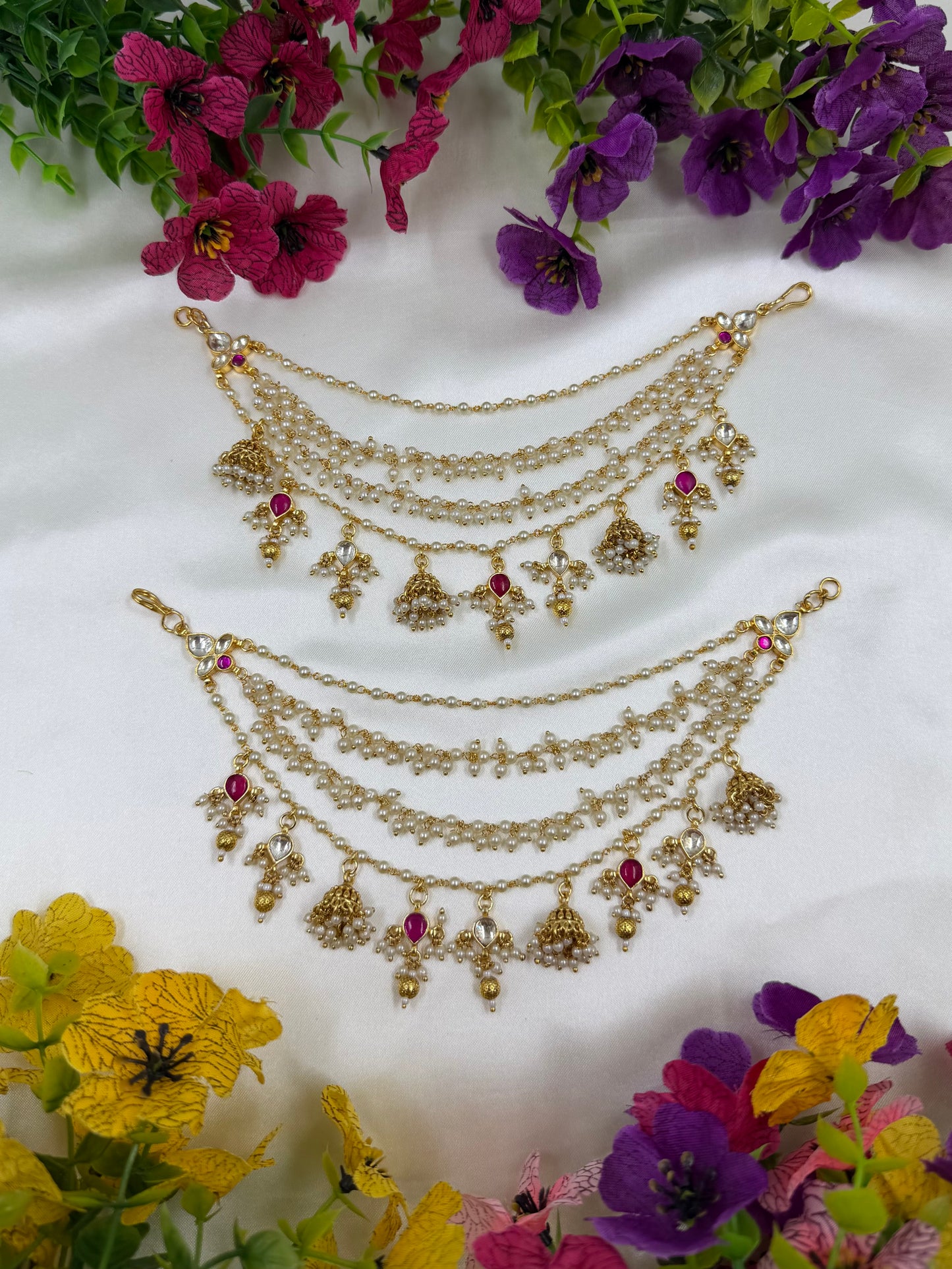 Vaani Pachi kundan Ear Chain