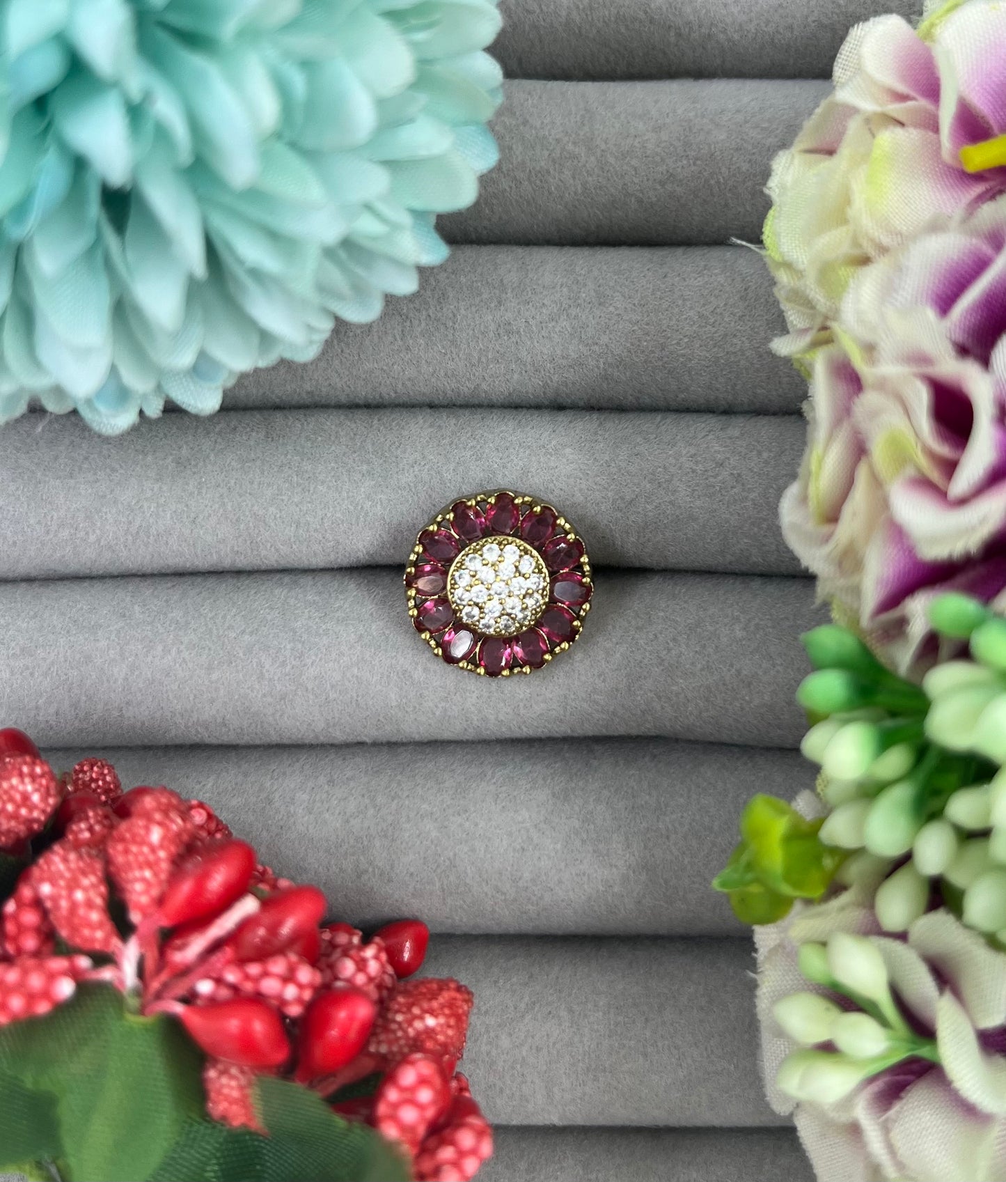 Aabha Victorian Finger Ring