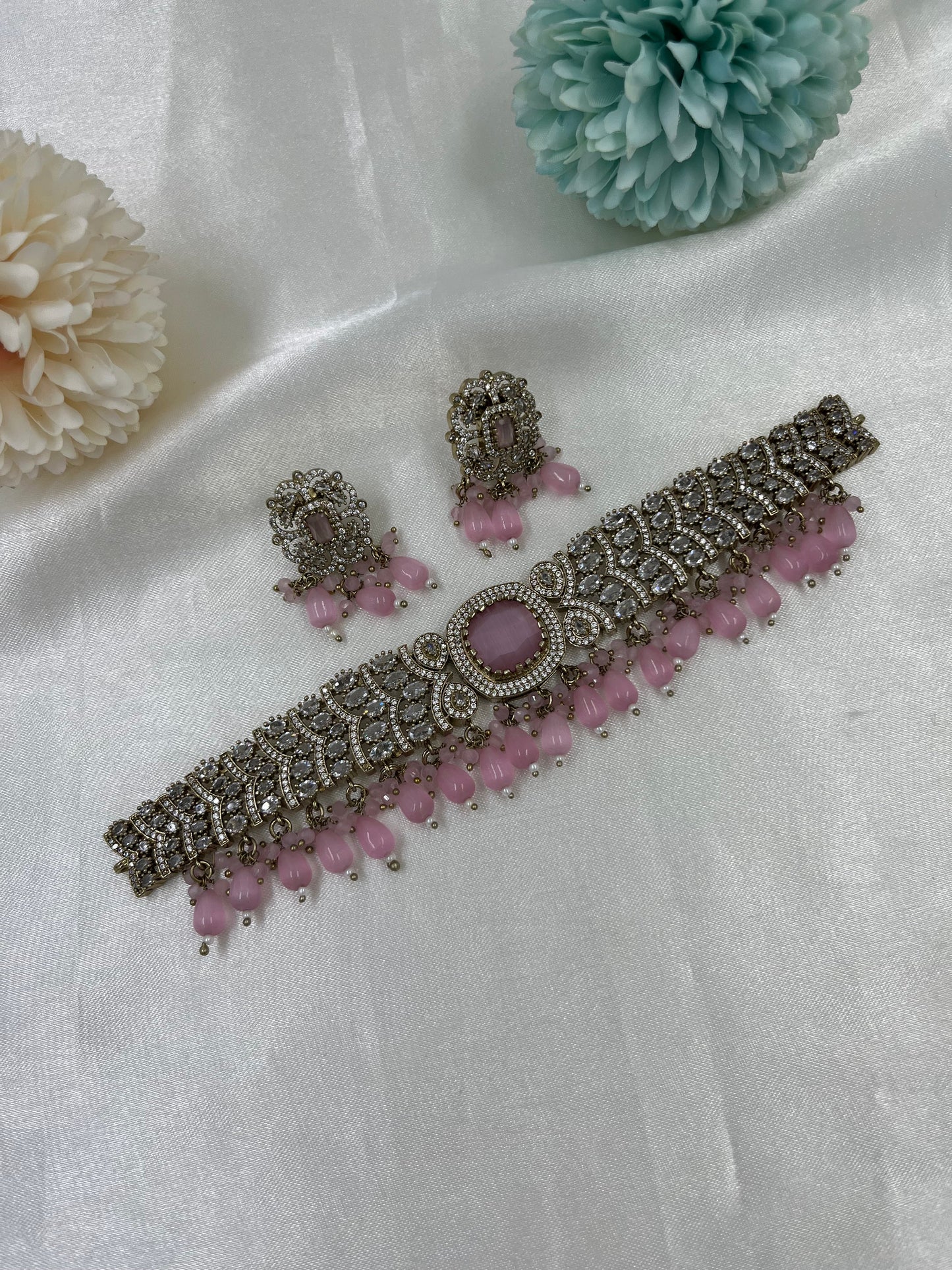 Sora Victorian Choker Necklace Set - Baby Pink