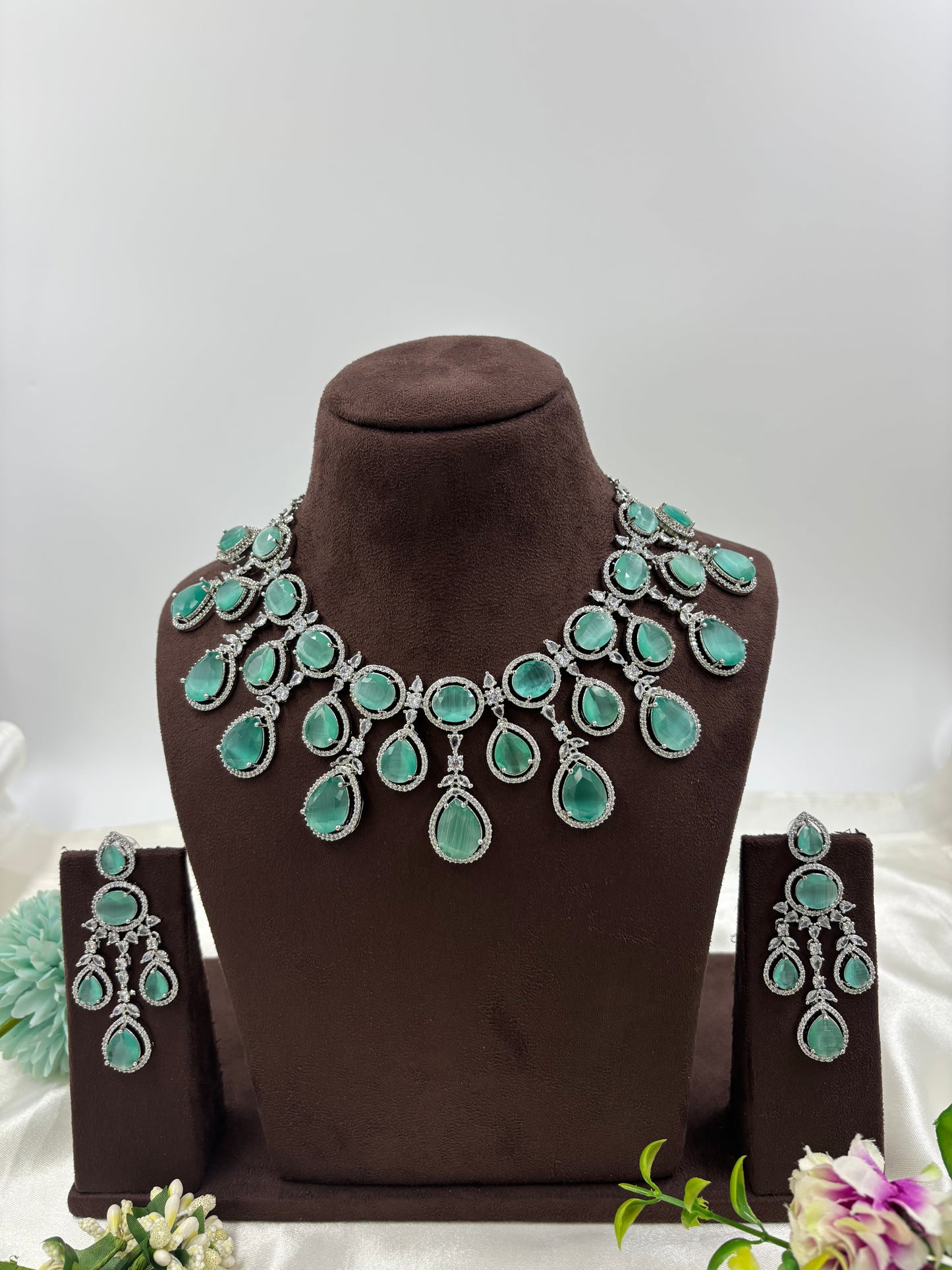 LISA AMERICAN DIAMOND PREMIUM NECKLACE SET