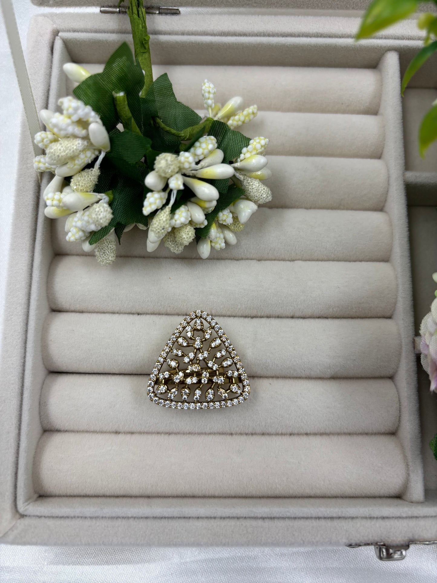 Hija Premium Victorian American Diamond Fingering