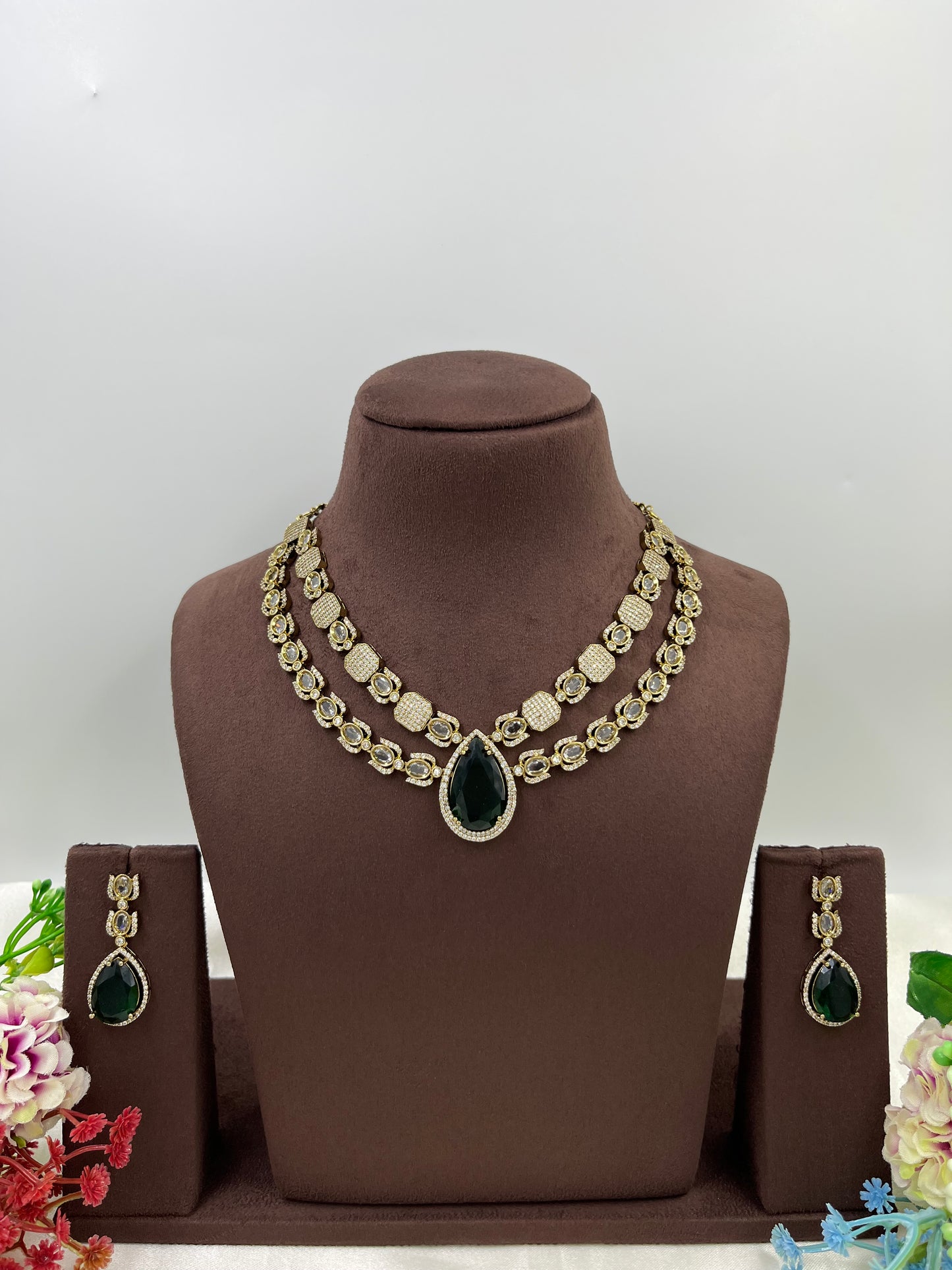 DOUBLE LAYERED VICTORIAN NECKLACE