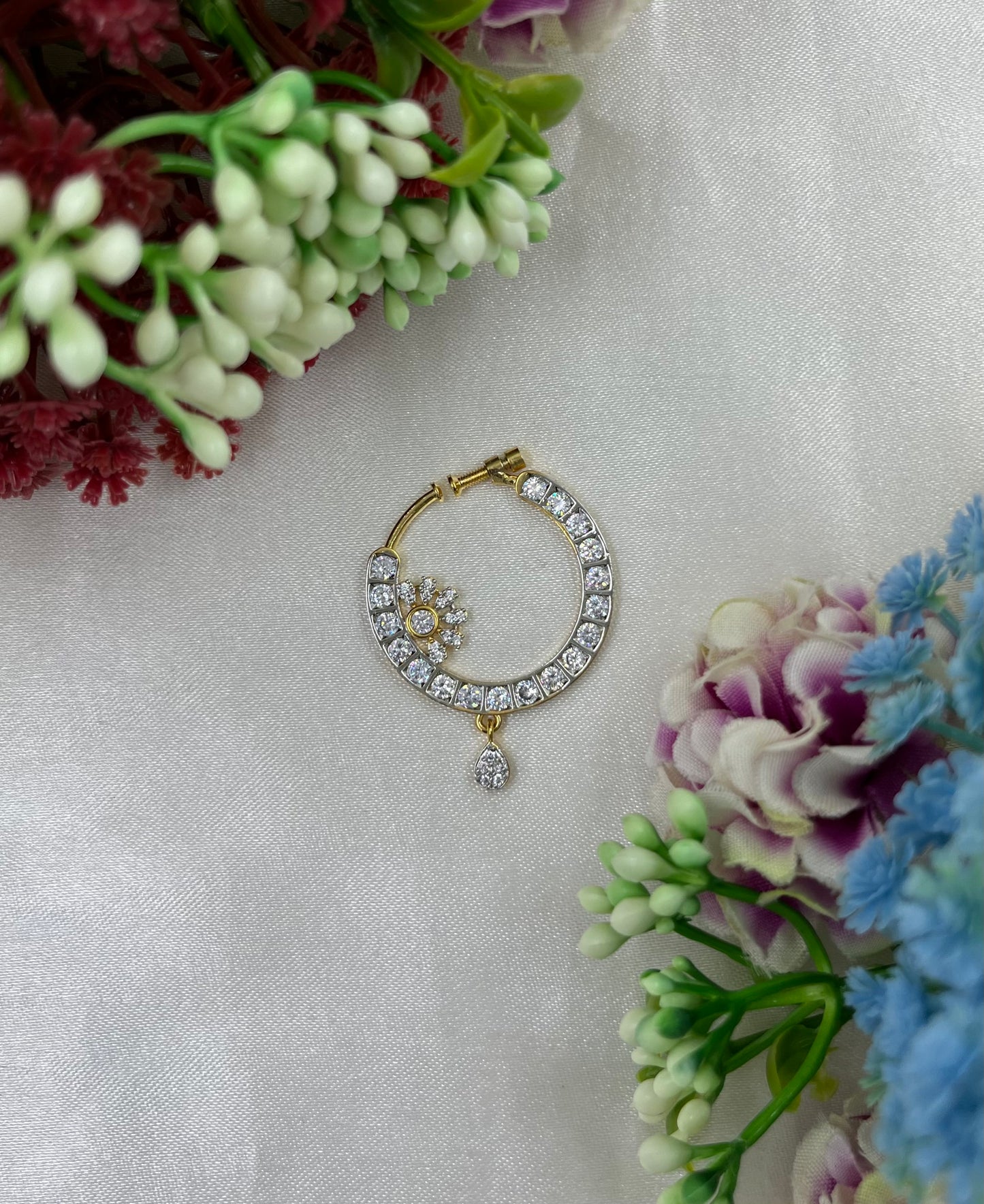 Aurika Gold AD Nose Ring