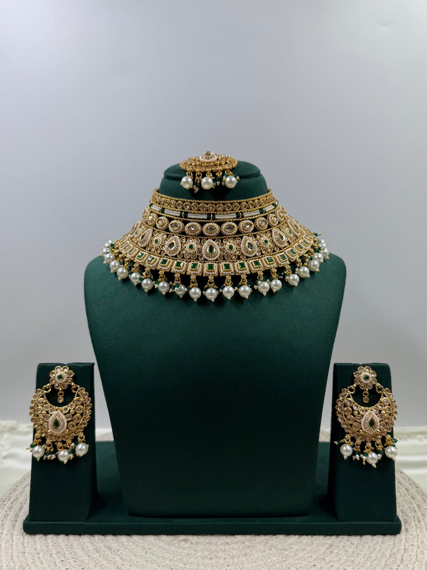 Kriti Traditional Choker Necklace Set