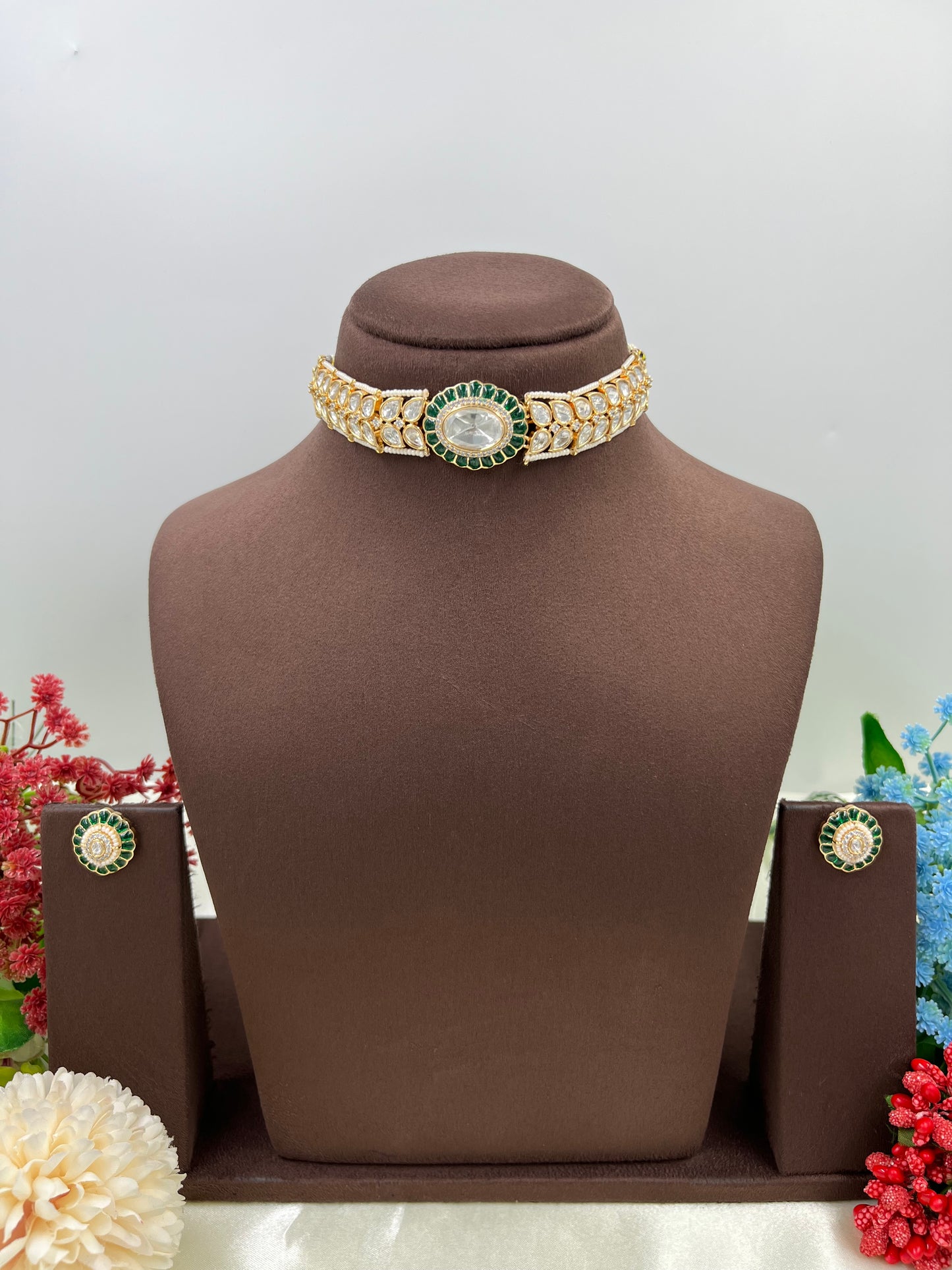 Akira Moissanite Kundan Choker