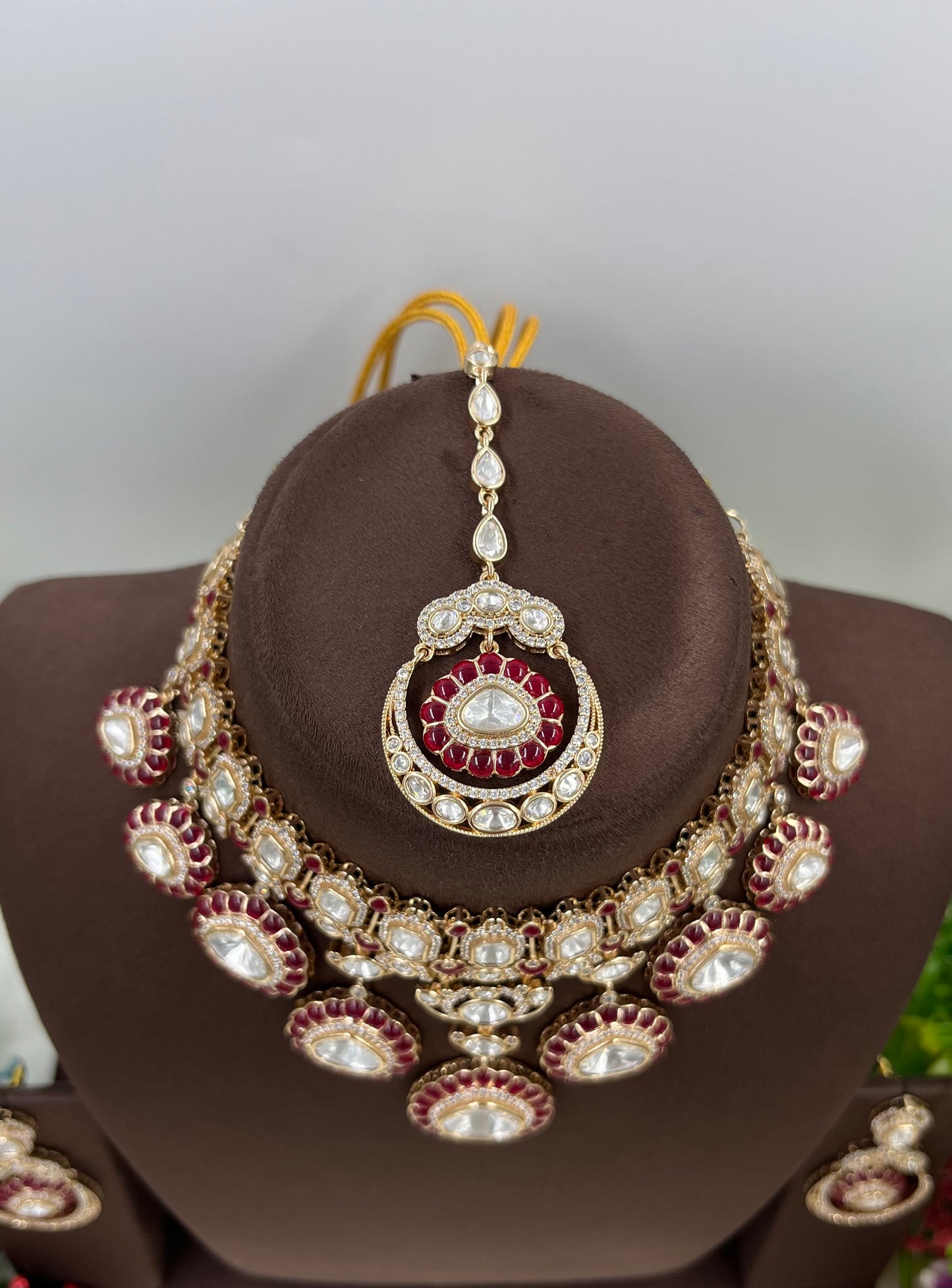 Apeksha Moissanite Kundan Necklace