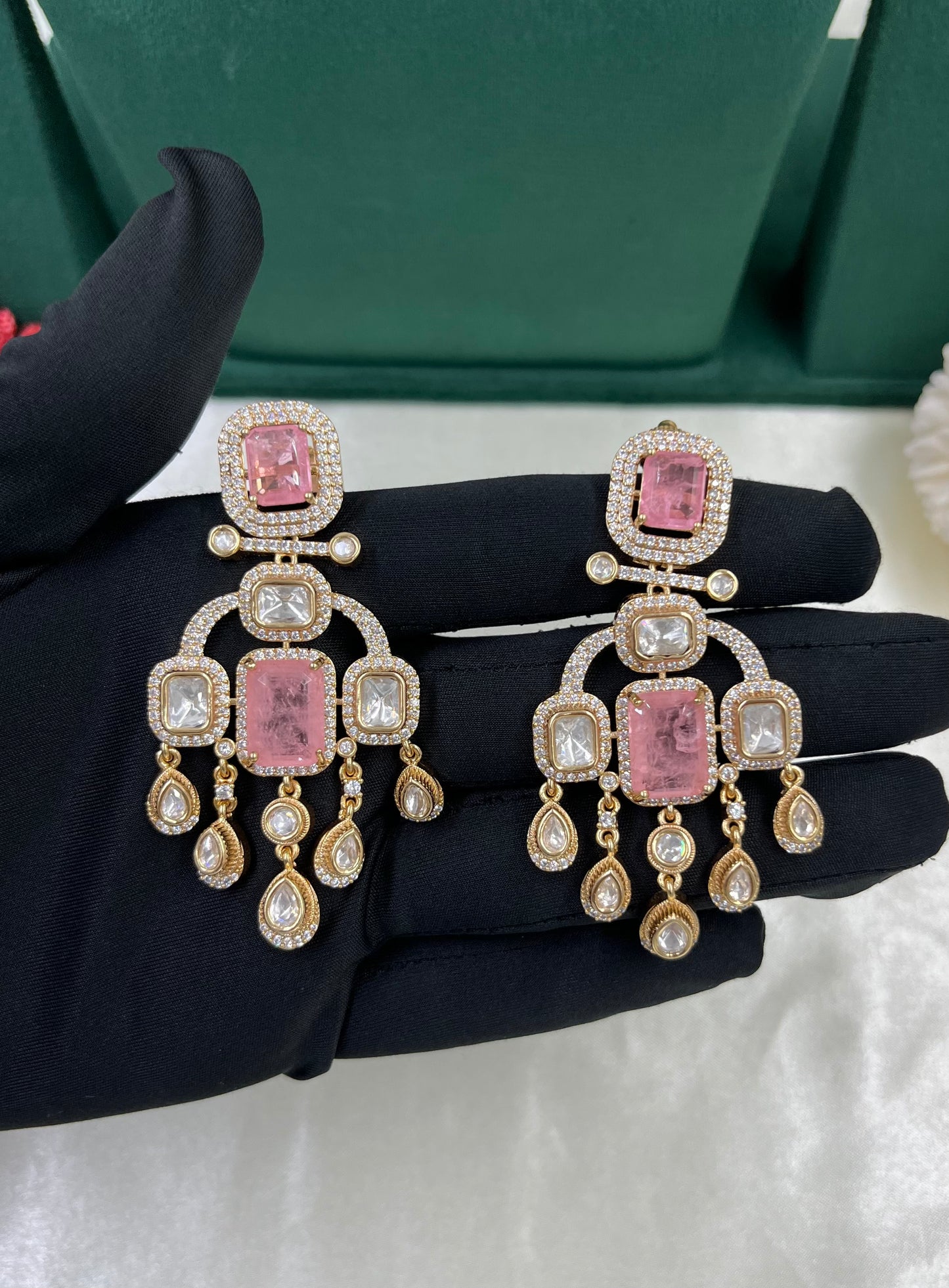 Viva Moissanite Kundan Semi Bridal Necklace Set