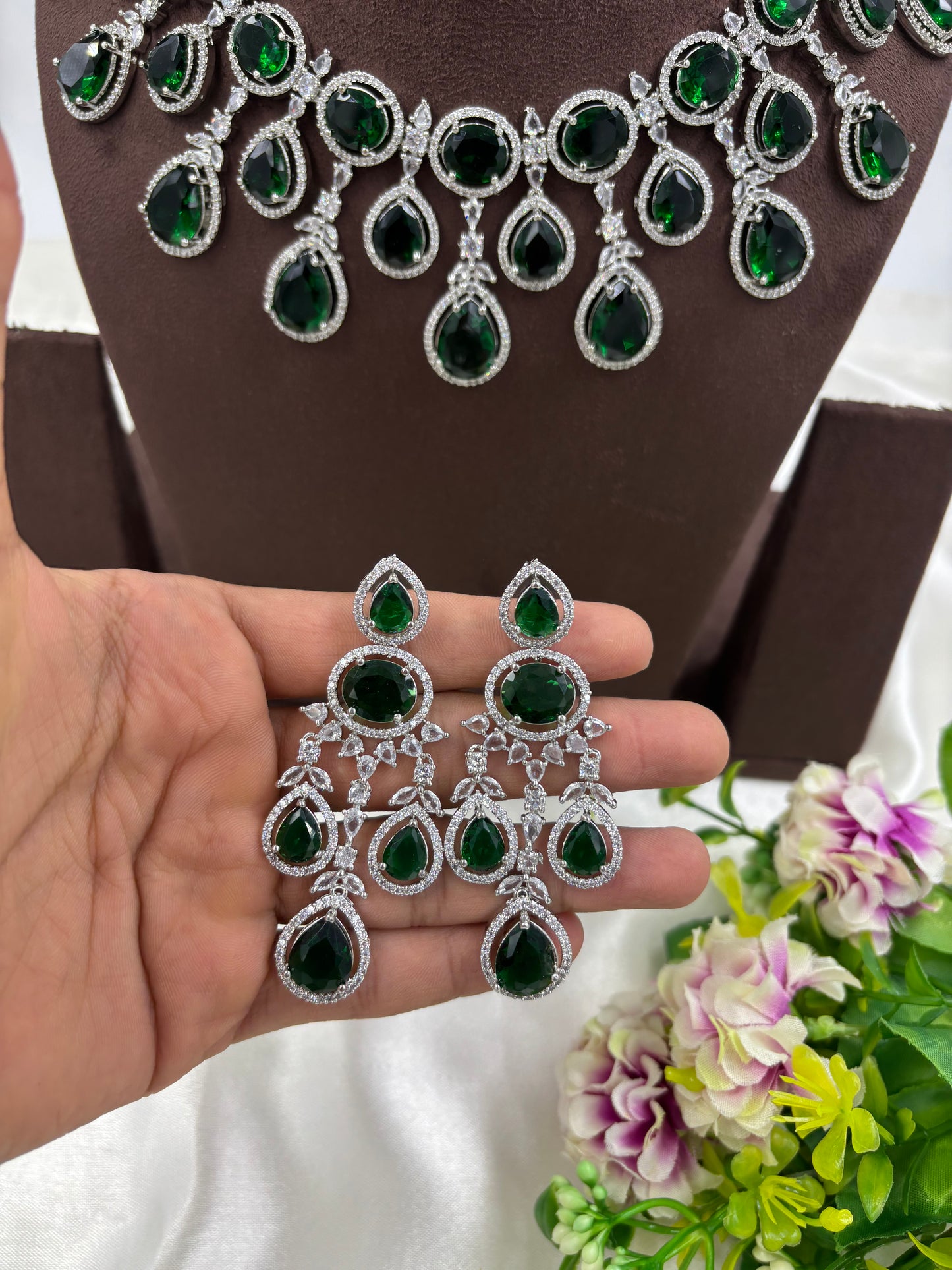 LISA AMERICAN DIAMOND PREMIUM NECKLACE SET