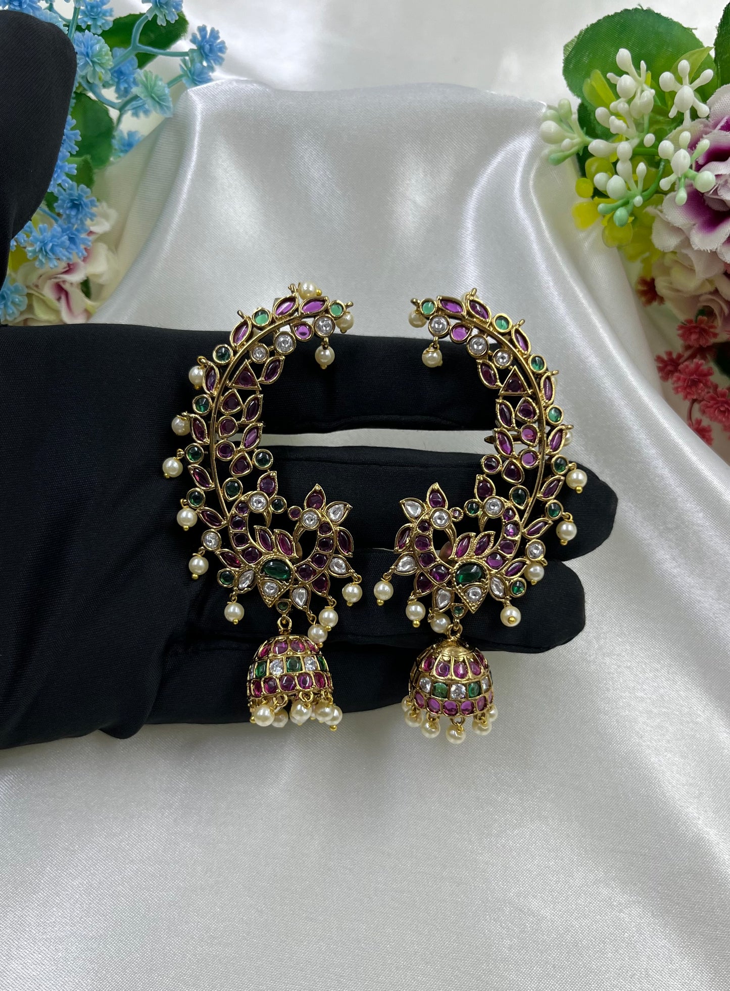 Juhi Victorian Earcuff