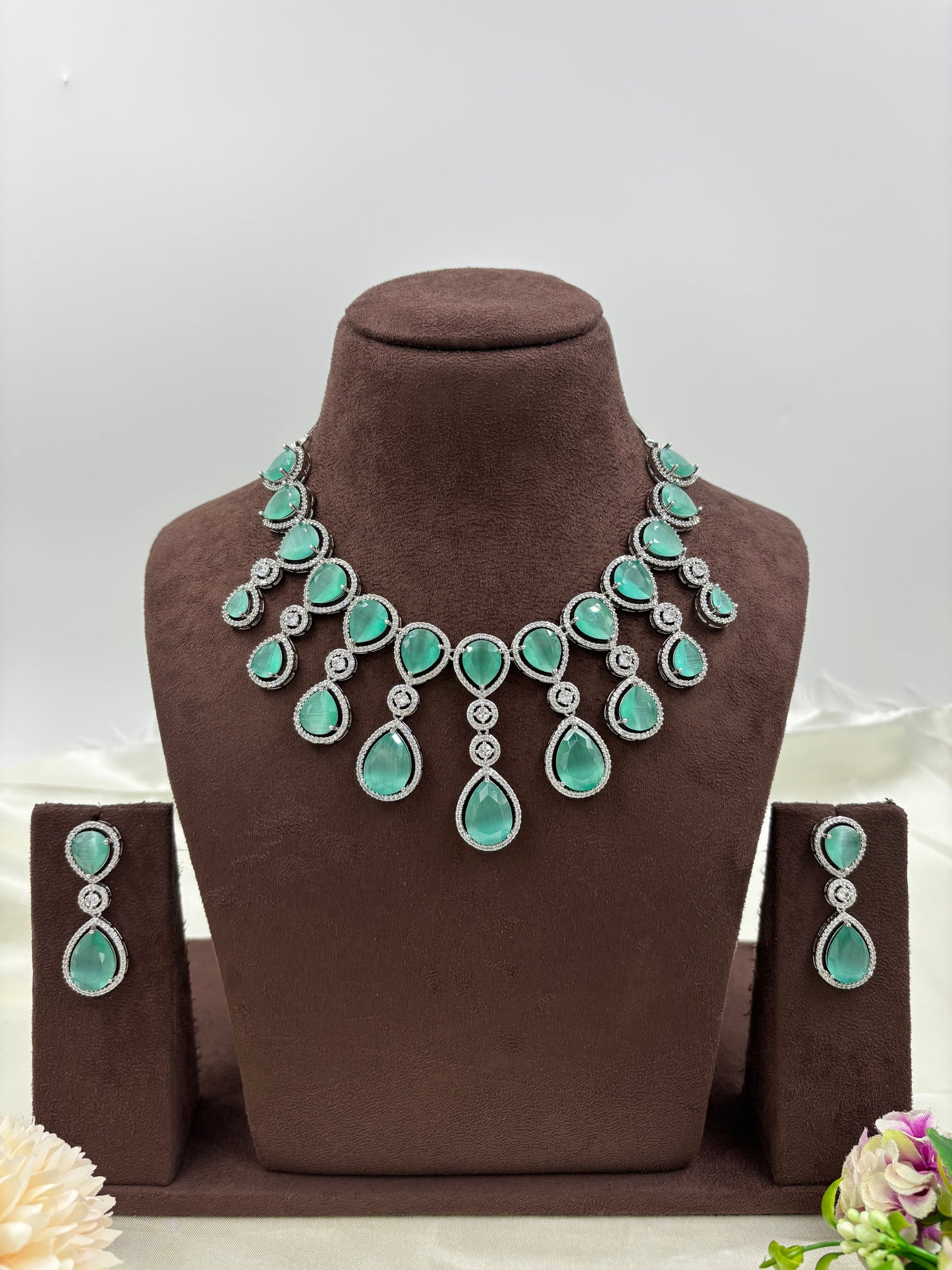 Sia Ad Regal Allure Necklace Set