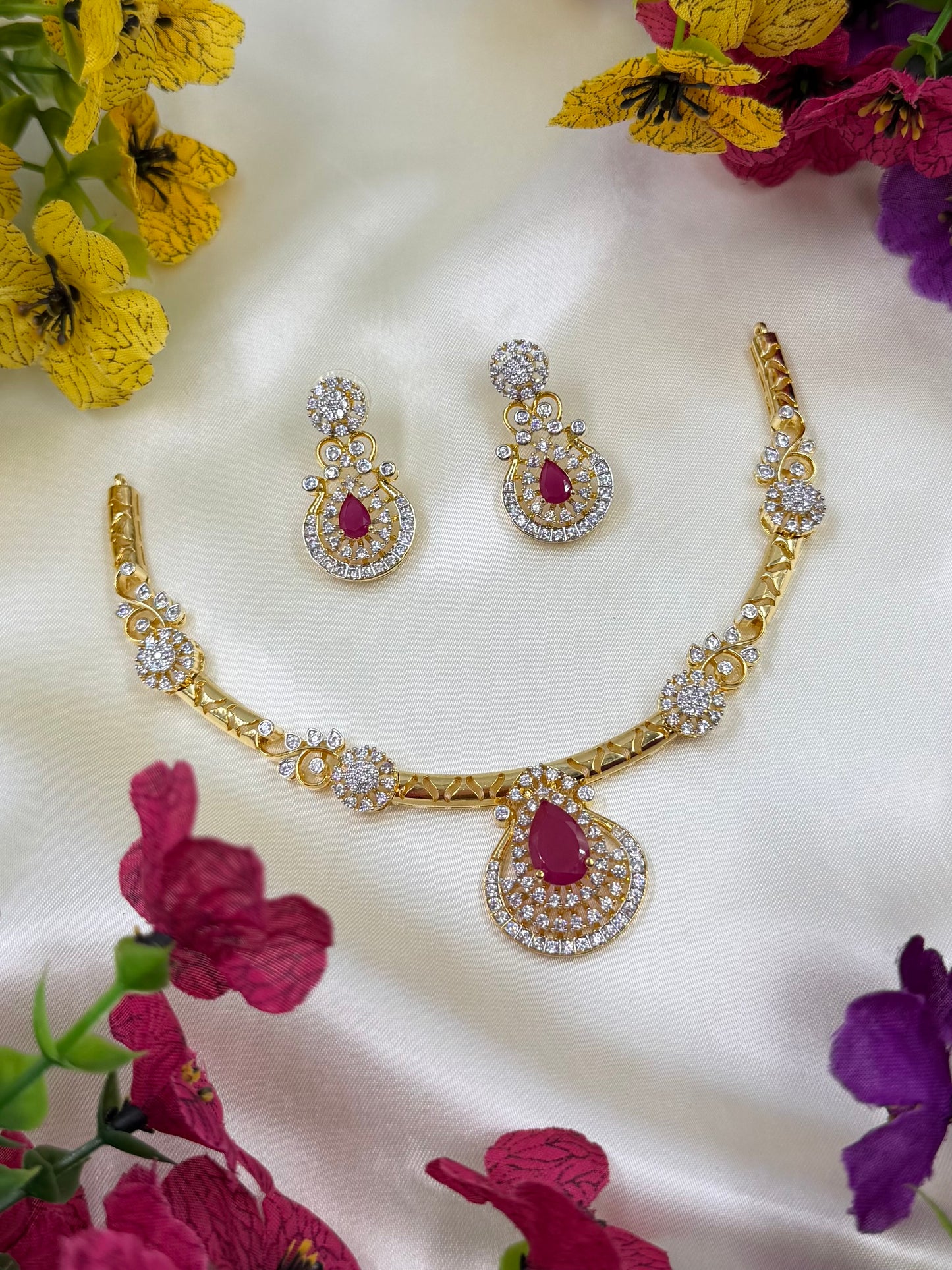 Falak Two Tone Hasli Necklace