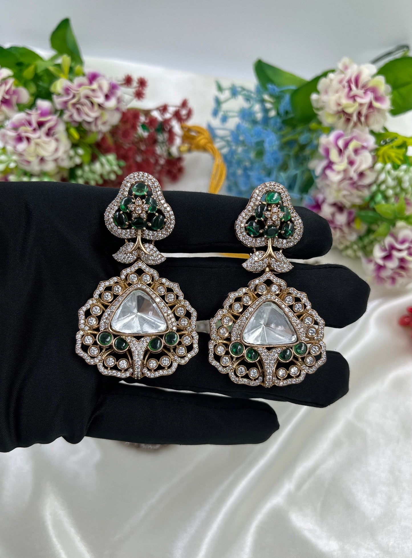 Sheesh Mahal Premium Kundan Necklace