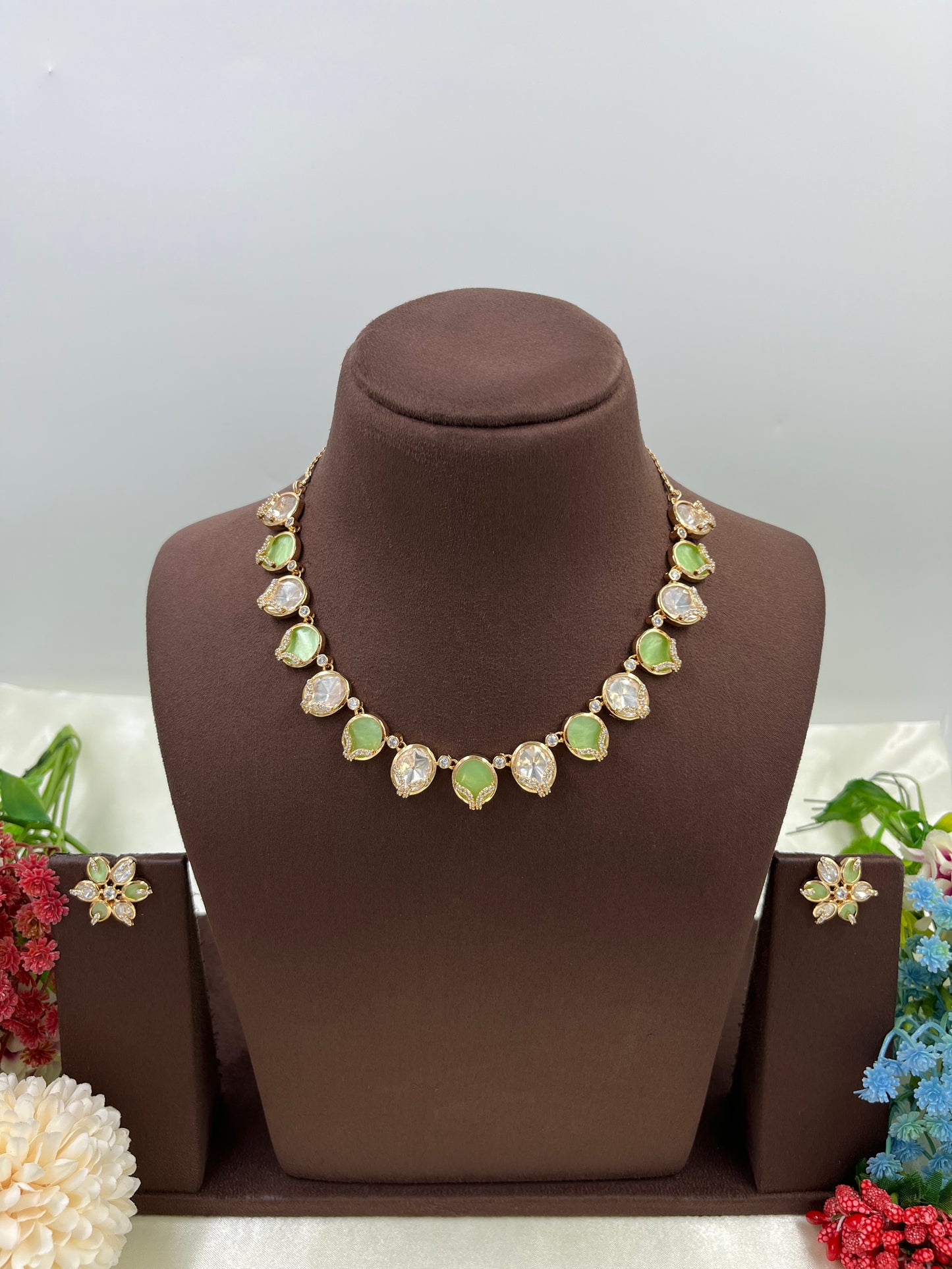 Mop Moissanite Kundan Necklace