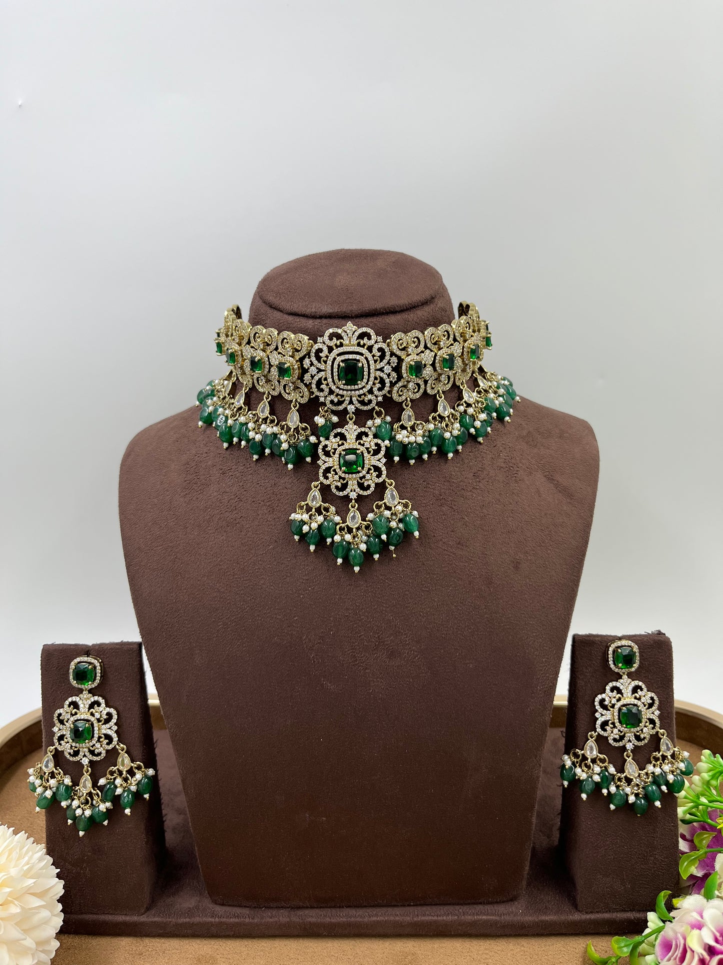 Jwellspire Victorian Necklace