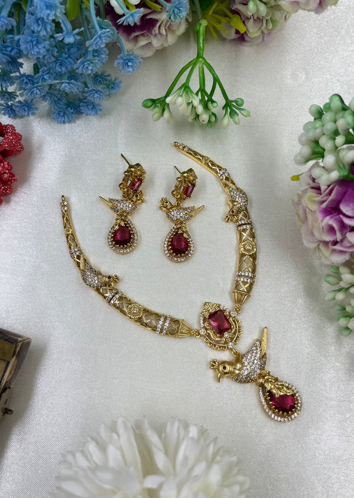 Karuna Traditional Hasli Necklace