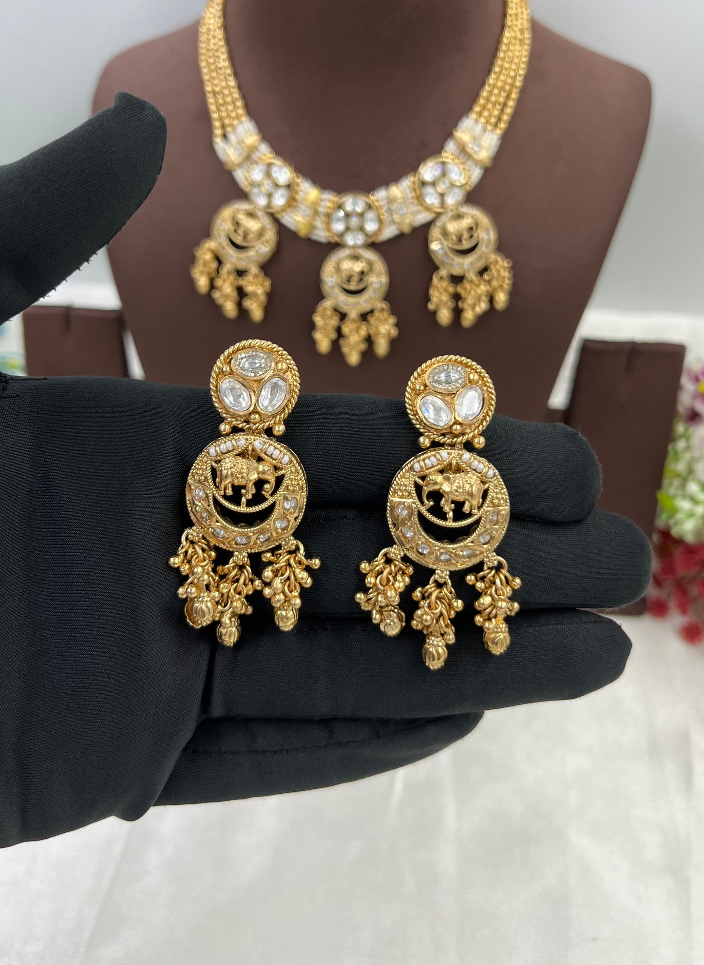 Sanvi Heritage Premium Moti Necklace