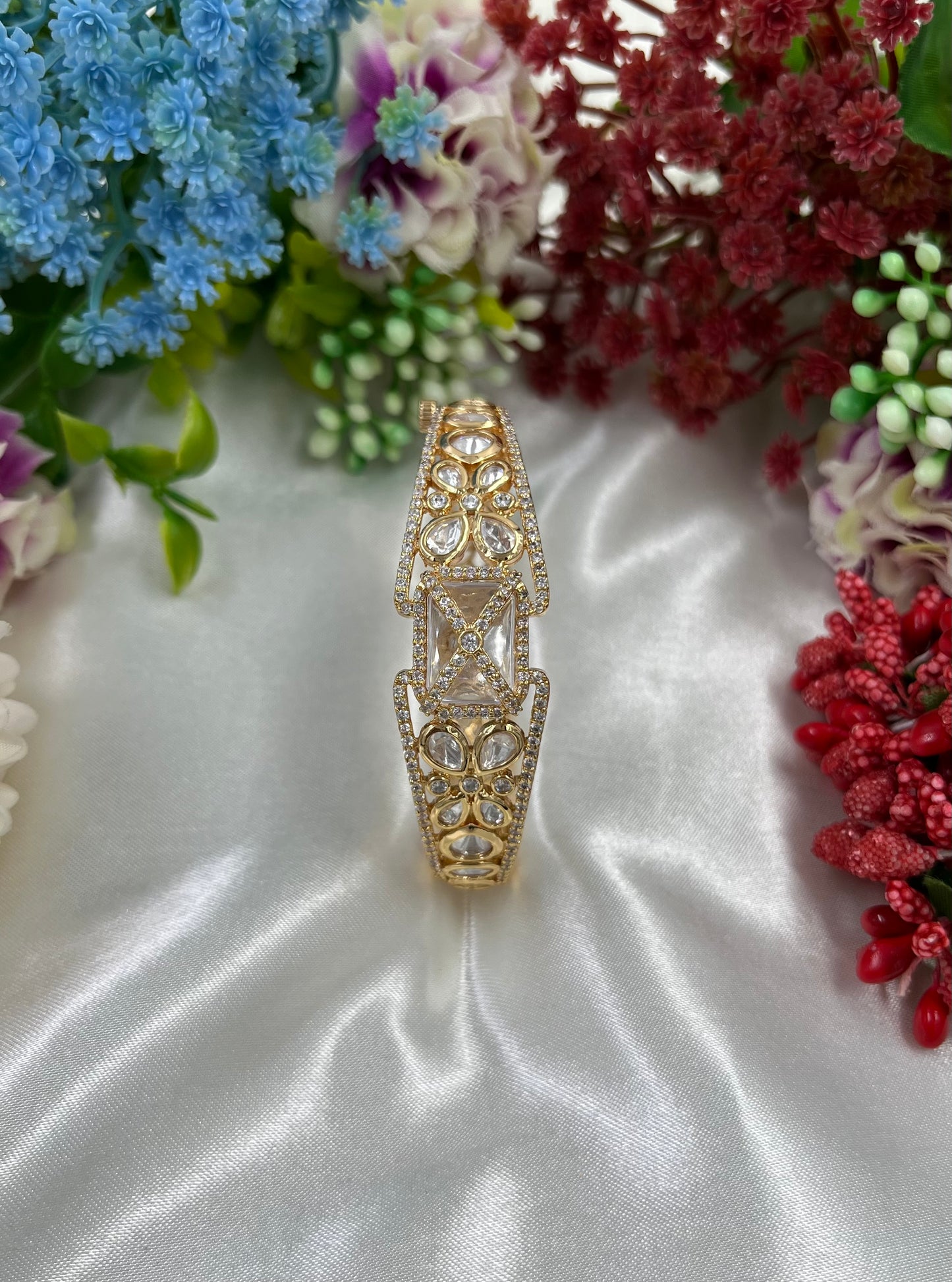 Gleamora Moissanite Kundan Bracelet (Openable)