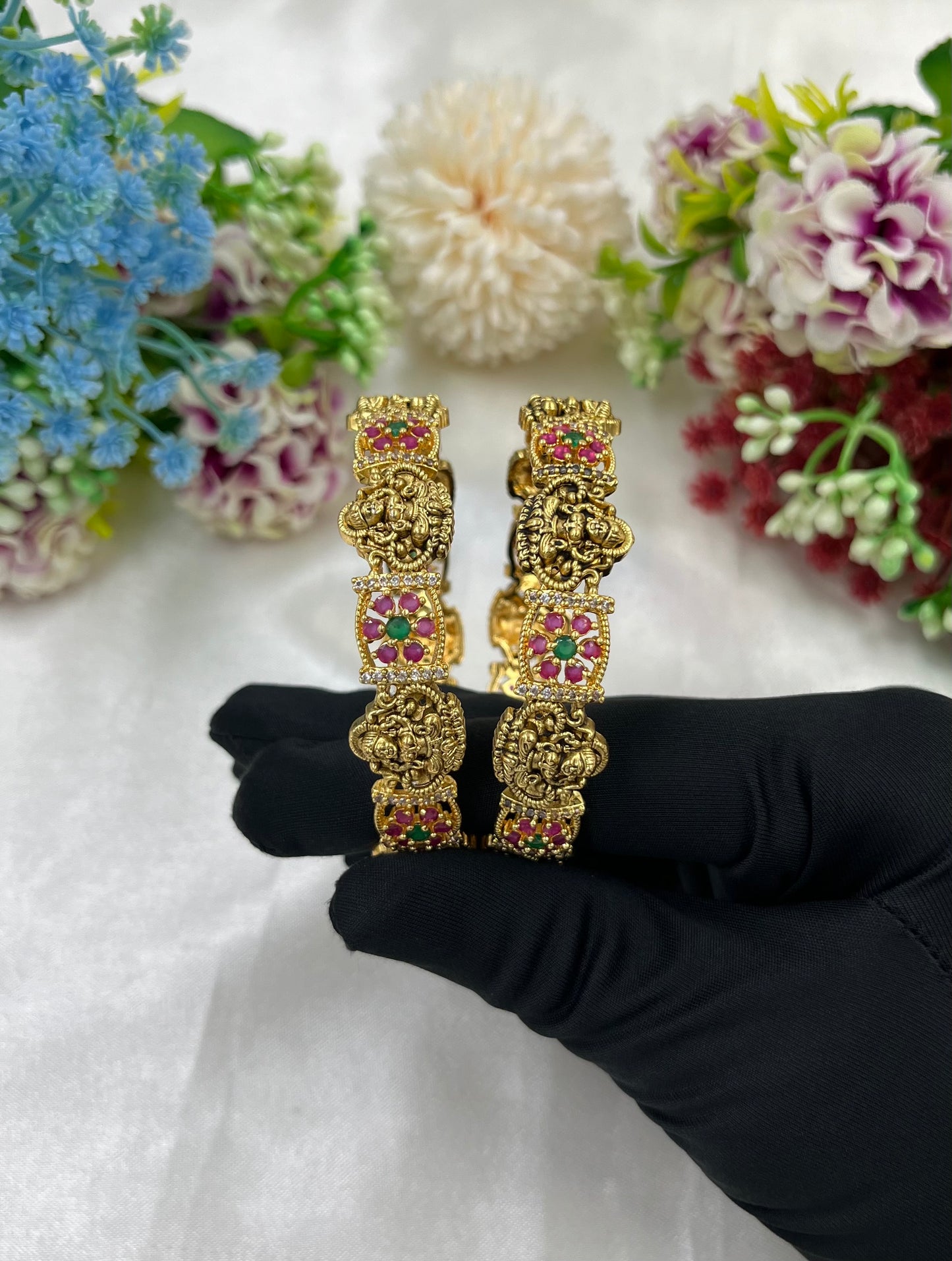 Ritu Temple Premium Bangles