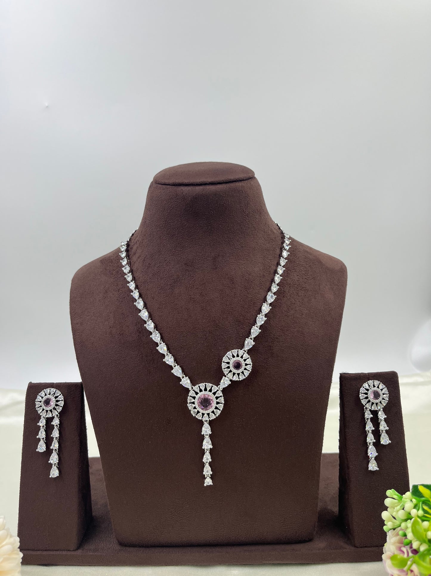 Shine Royal Premium Ad Necklace