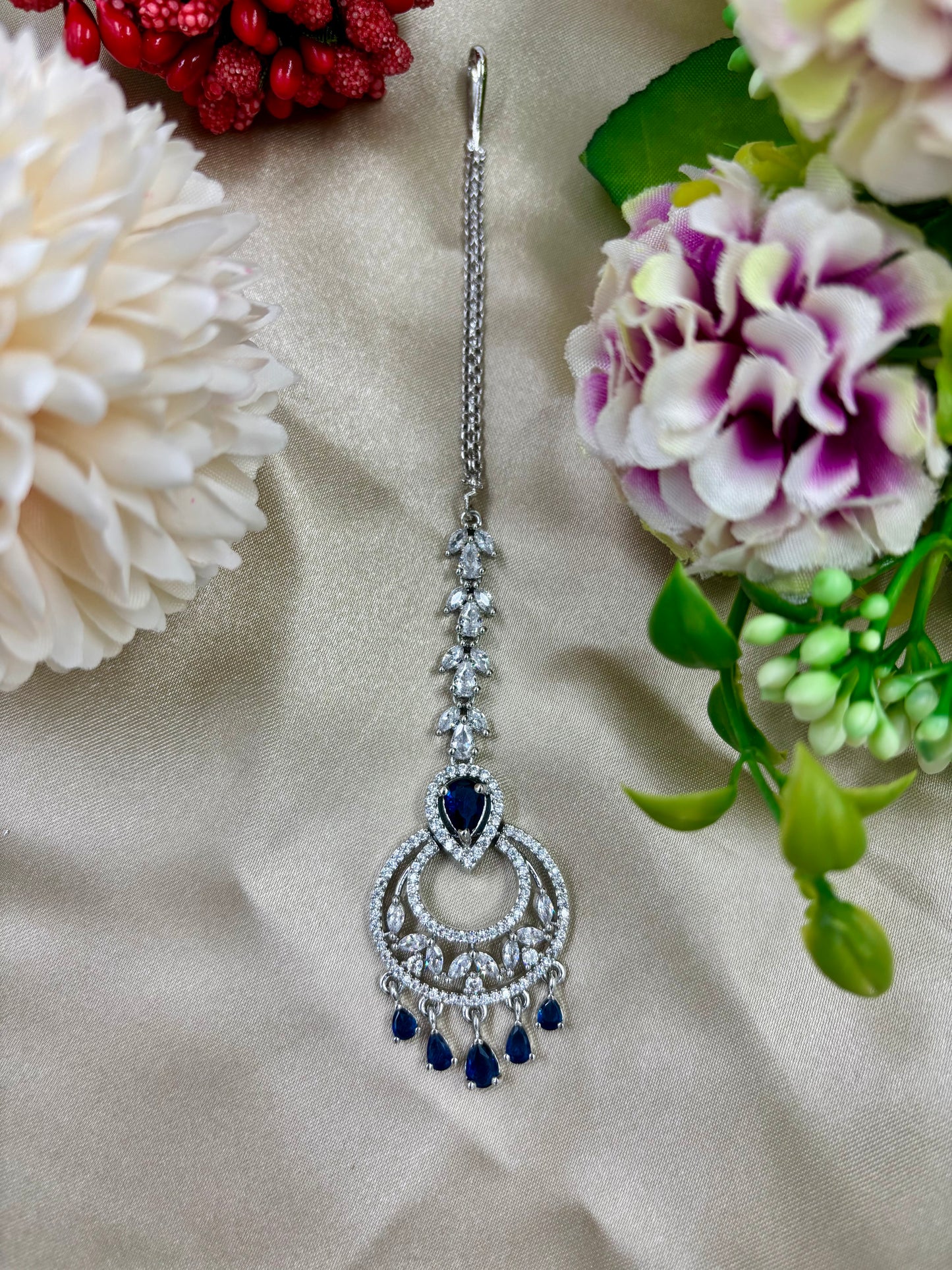AMERICAN DIMOND DROP DESIGN MANG TIKA