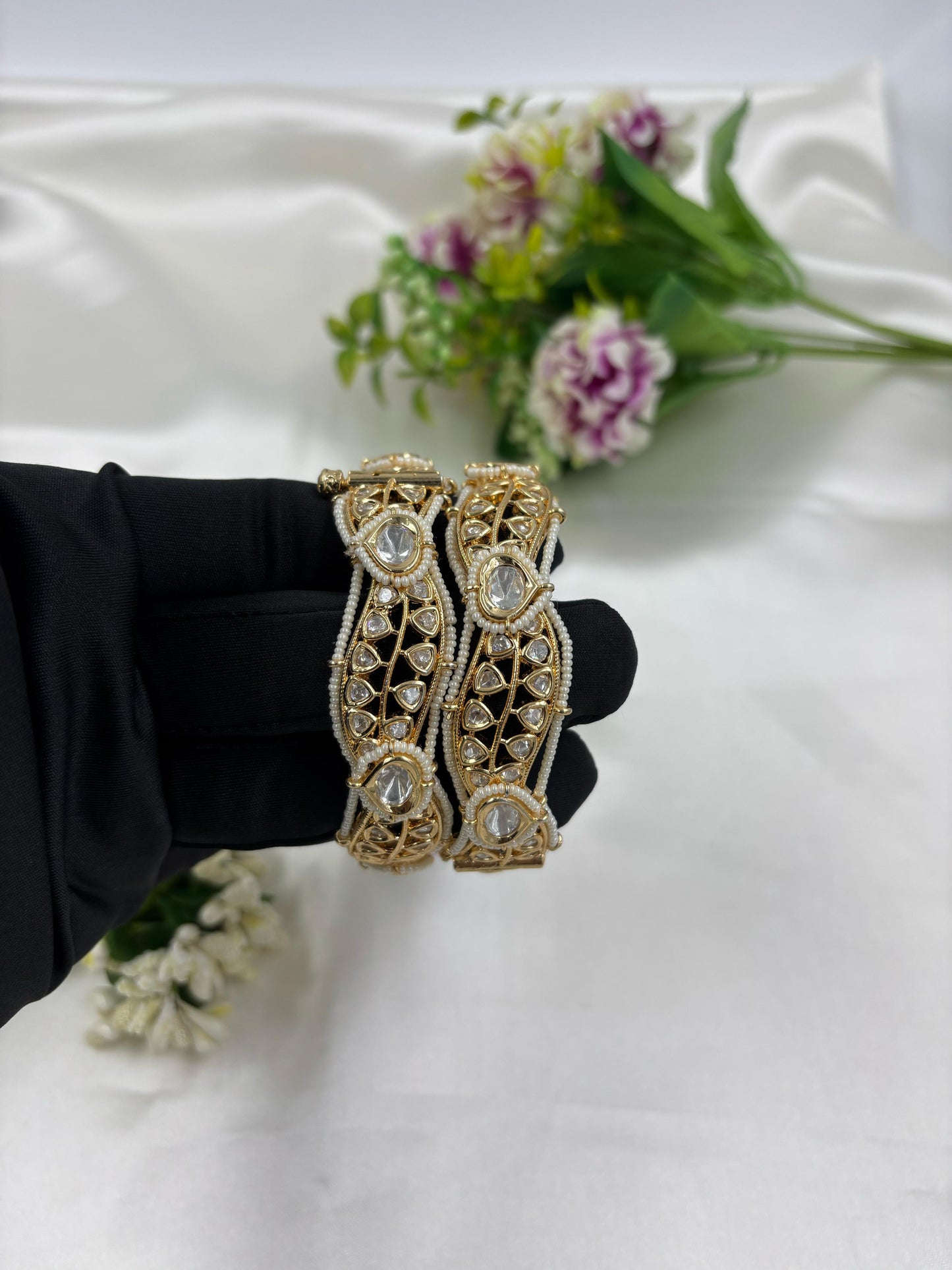 Orani Moissanite Kundan Premium Bangles Set