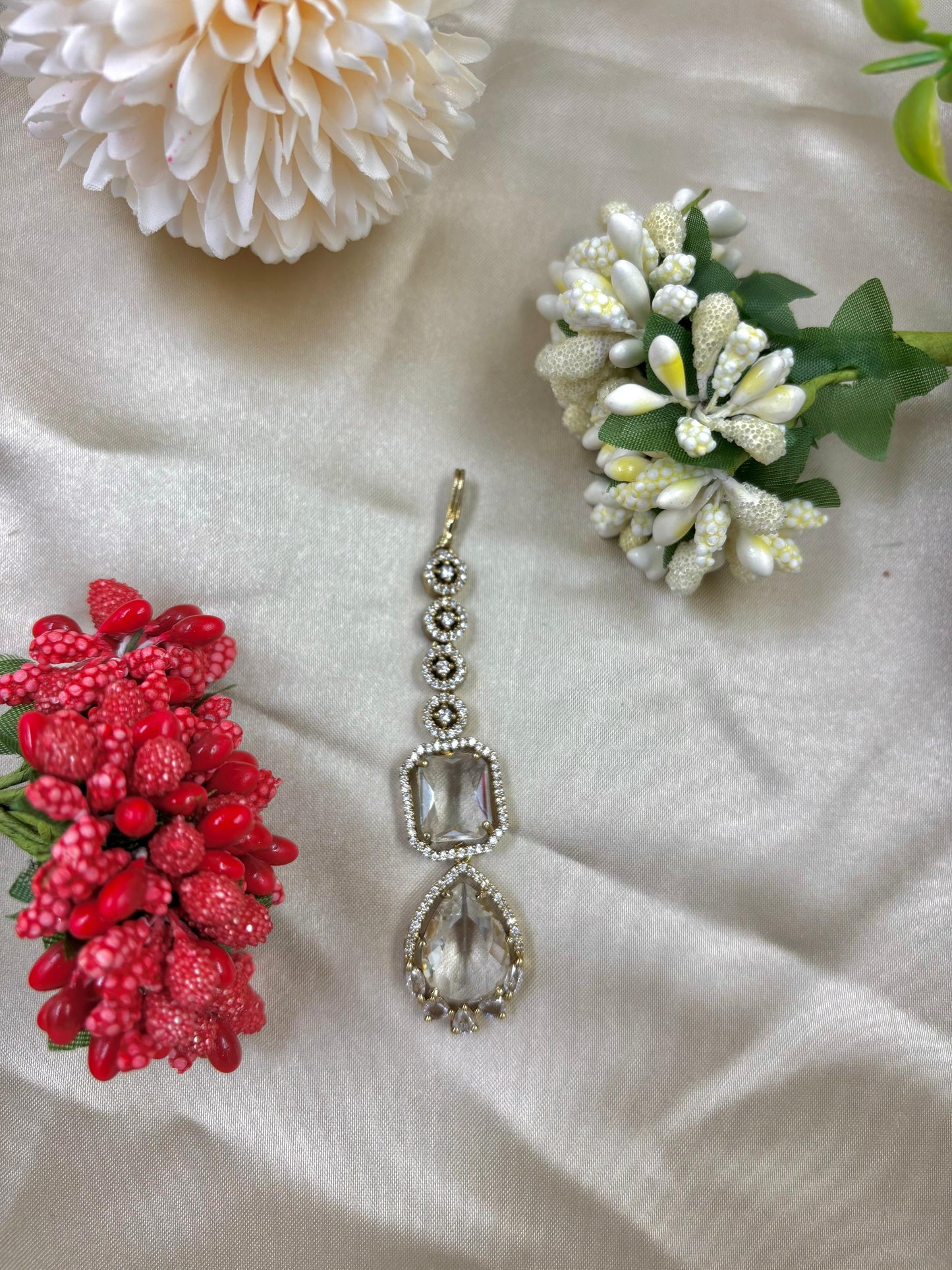Kisa Drop Victorian Tika