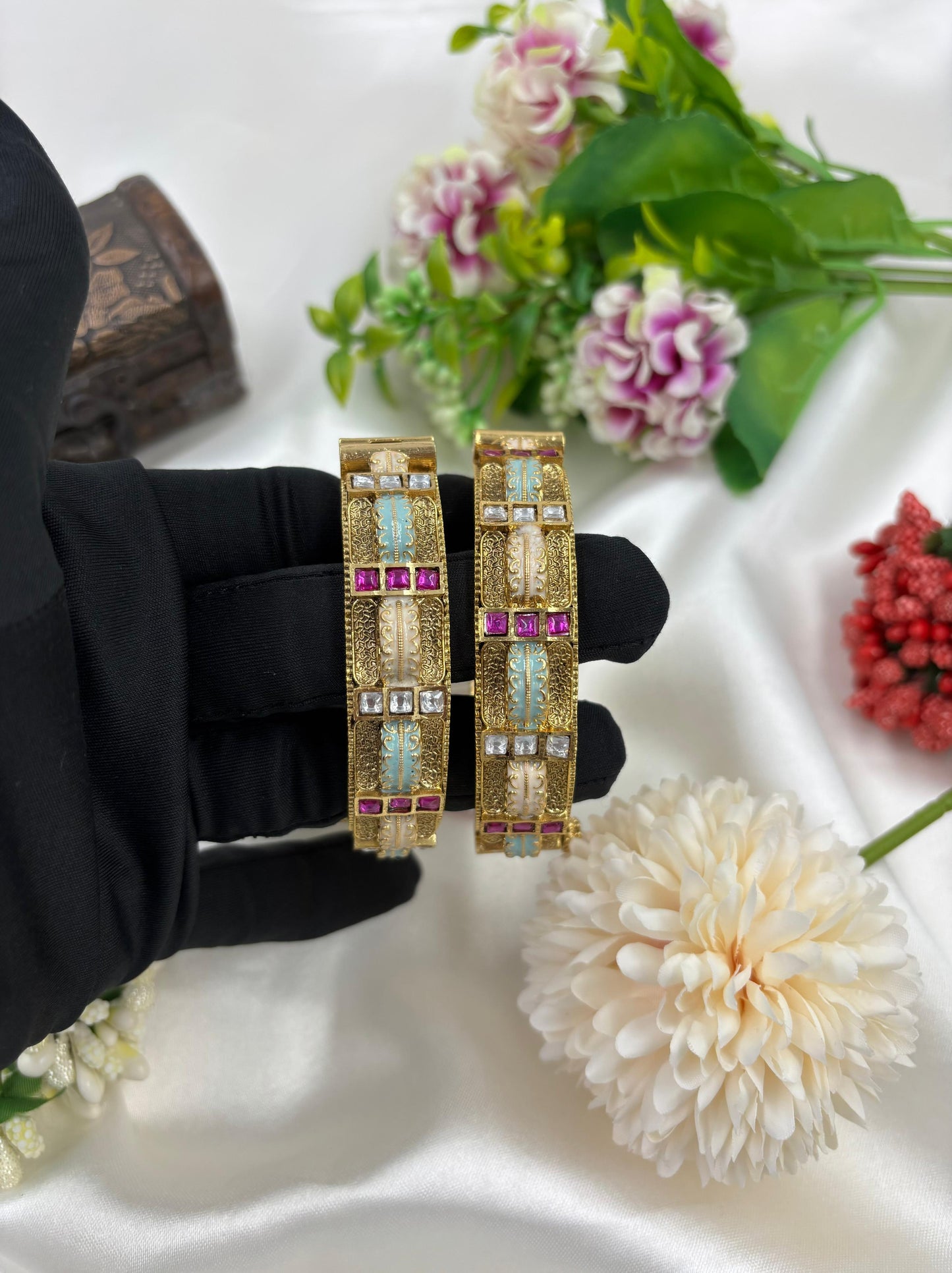 Dhruti Premium Heritage Bangles