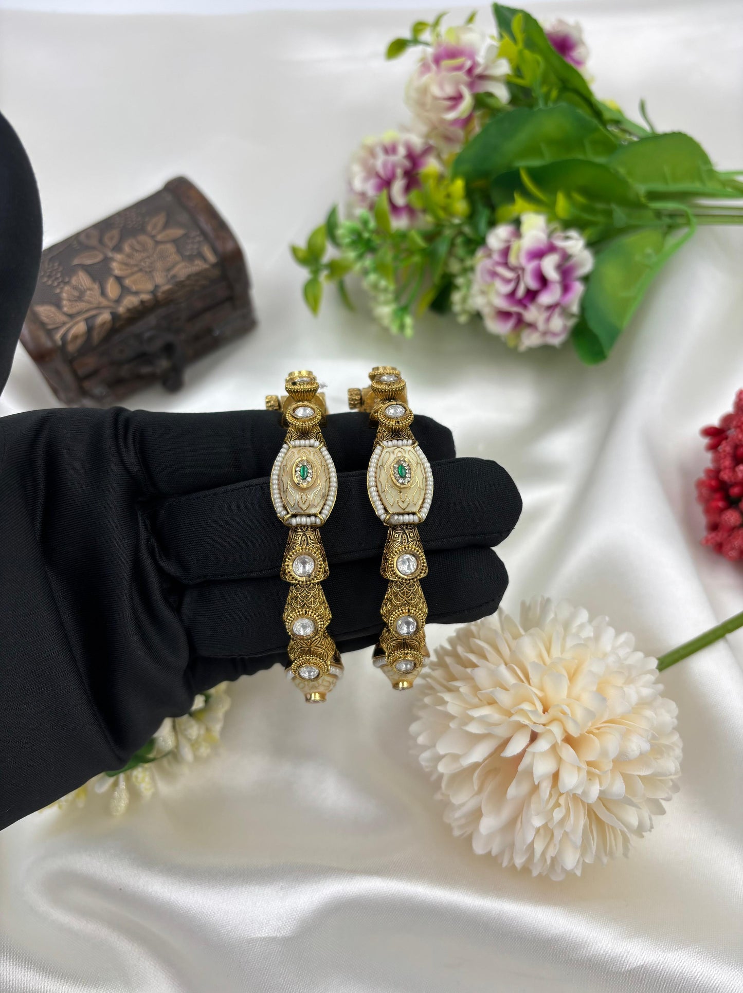 Mishti Premium Heritage Bangles