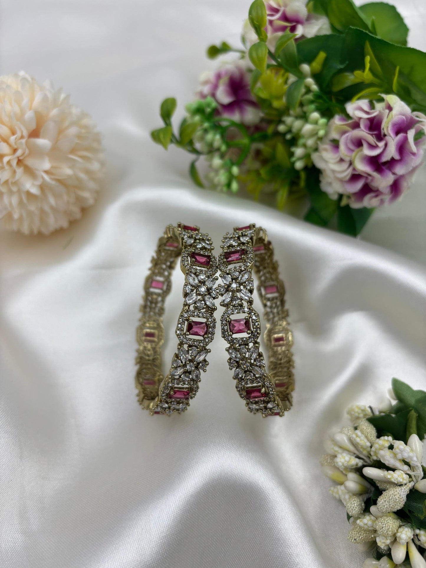 Kira Premium Victorian Bangles