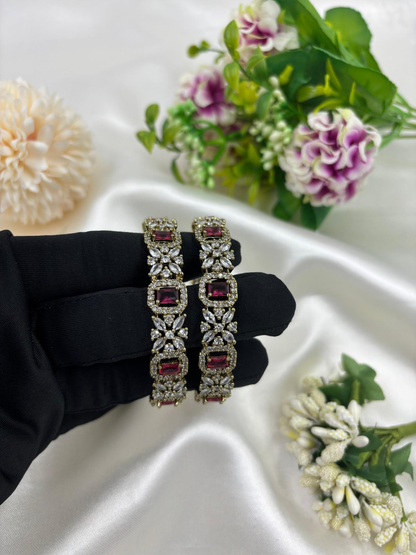 Kira Premium Victorian Bangles