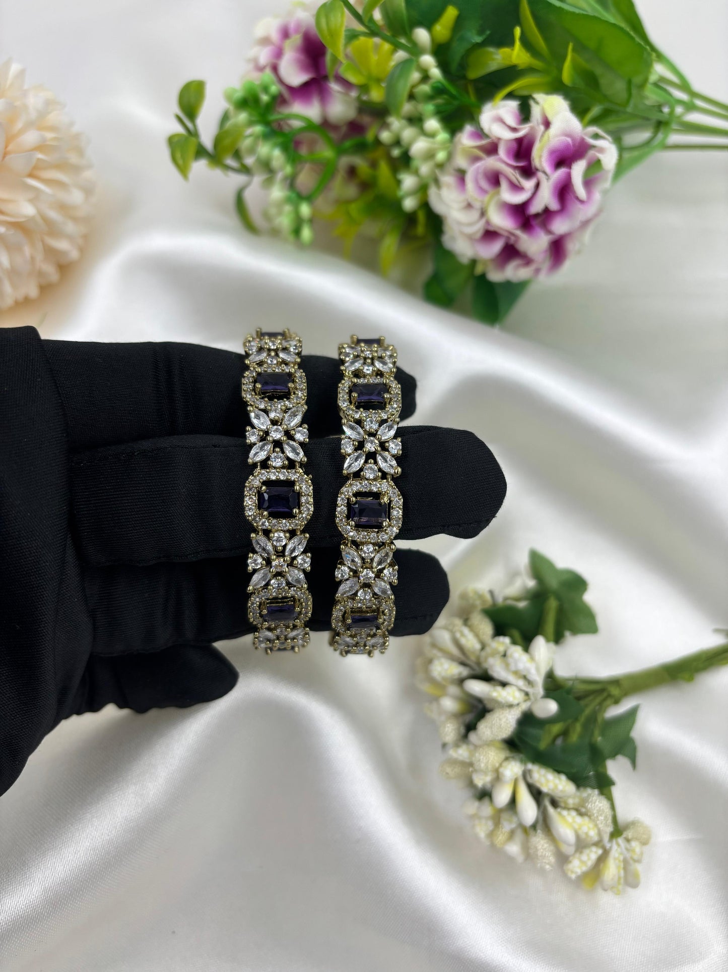 Kira Premium Victorian Bangles