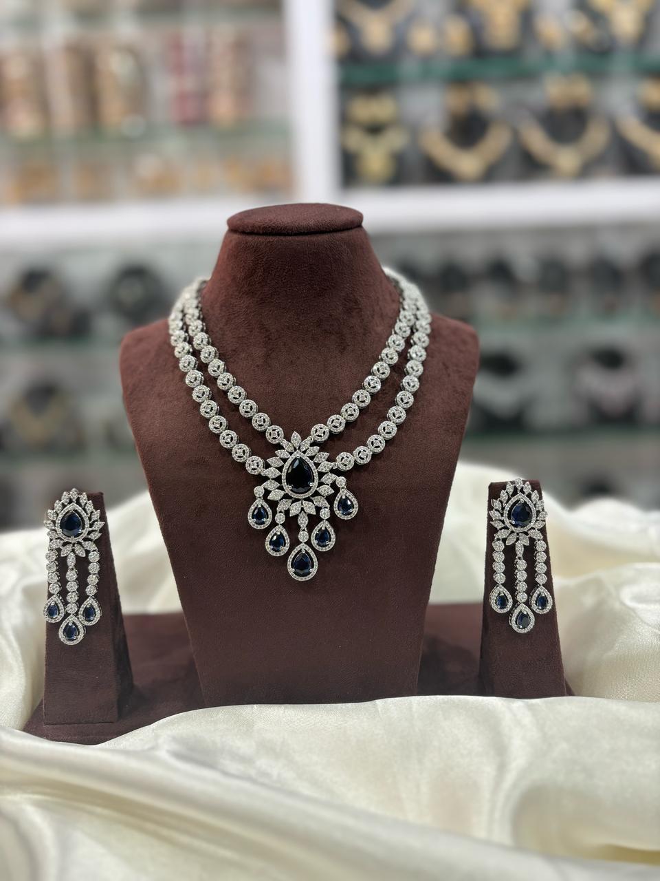 Diva Floral Drop Necklace Set