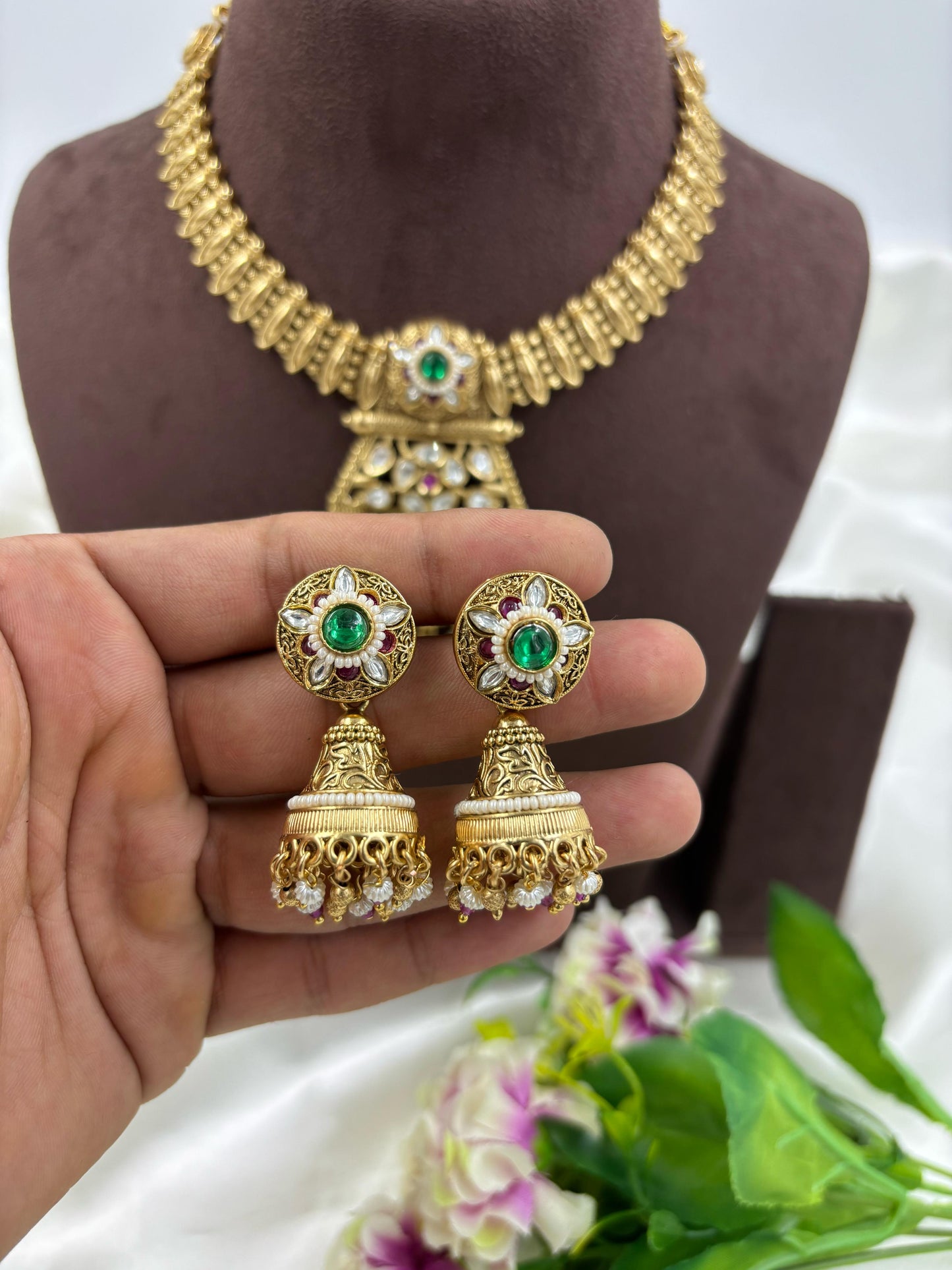 Ravin Antique Gold Necklace Set