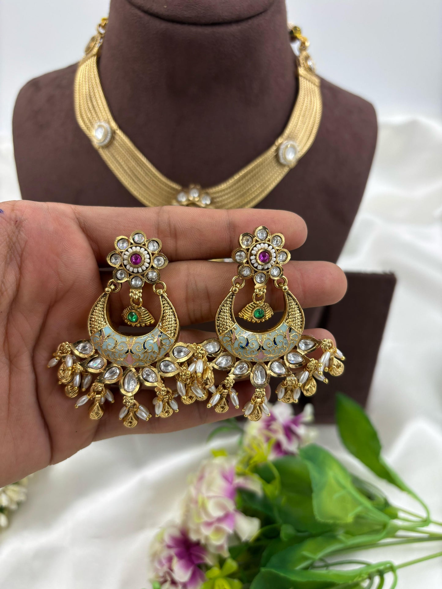 Kanth Chain Hasli Antique Gold Necklace Set