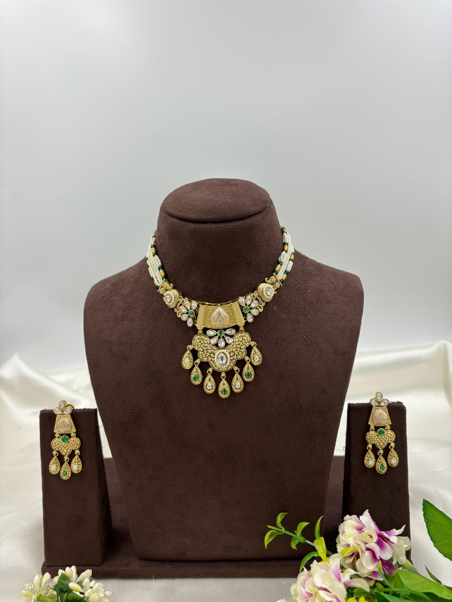 Reeja Antique Gold Necklace Set