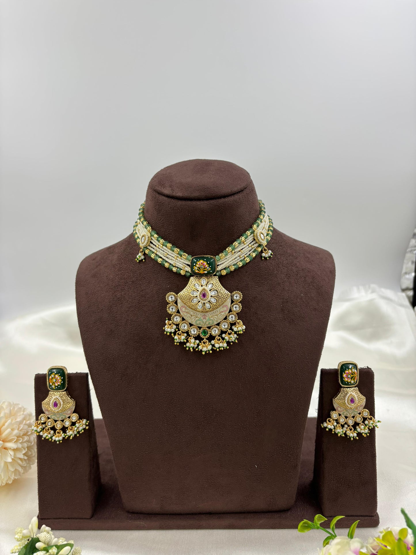 Krisha Premium Antique Gold Choker Necklace Set