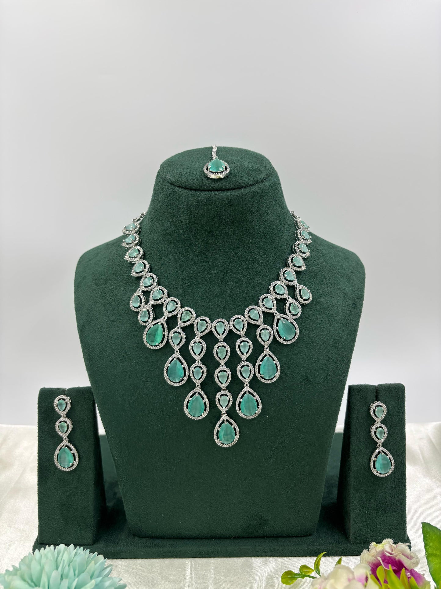 Misha Sparkling Diamond CZ Necklace Set - Pista