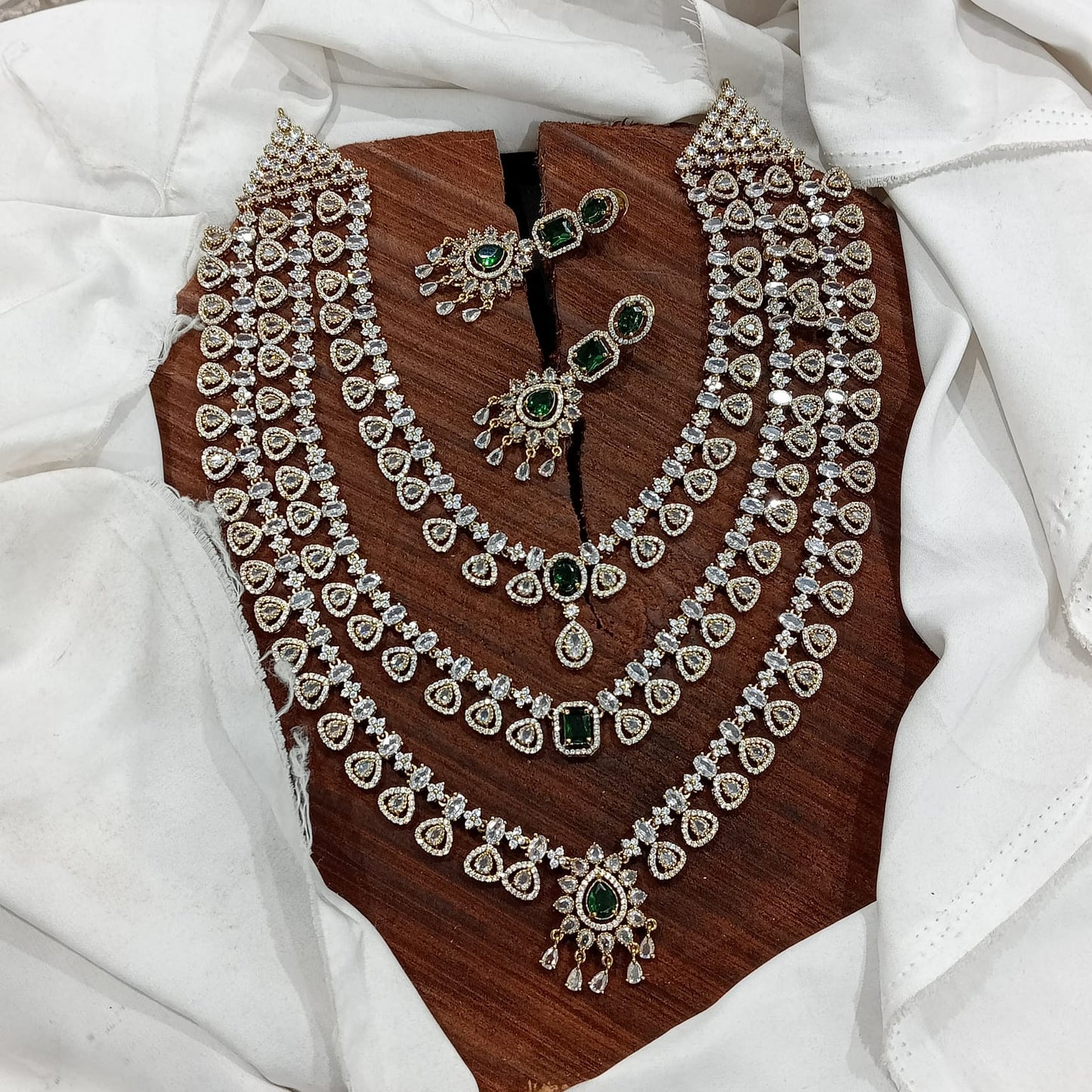 Nayana Triple Layer Victorian Necklace Set