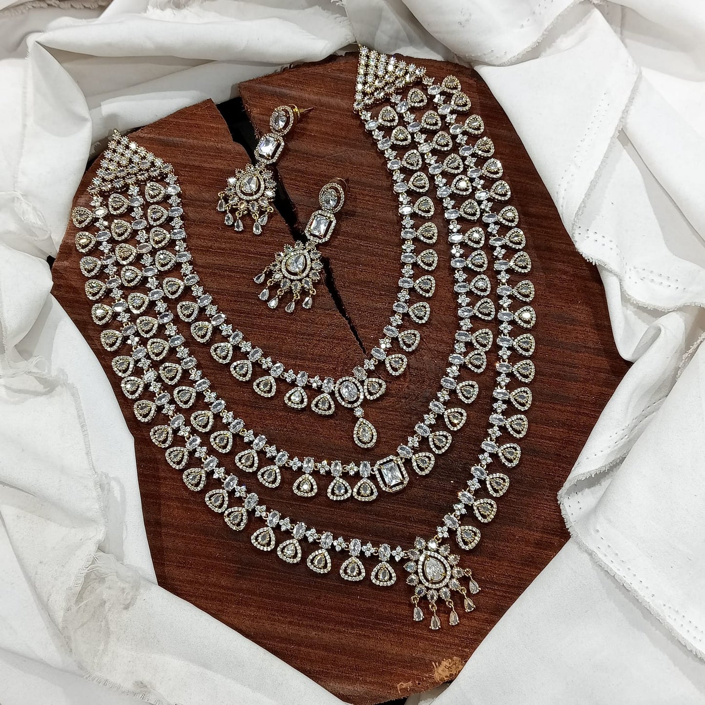 Nayana Triple Layer Victorian Necklace Set