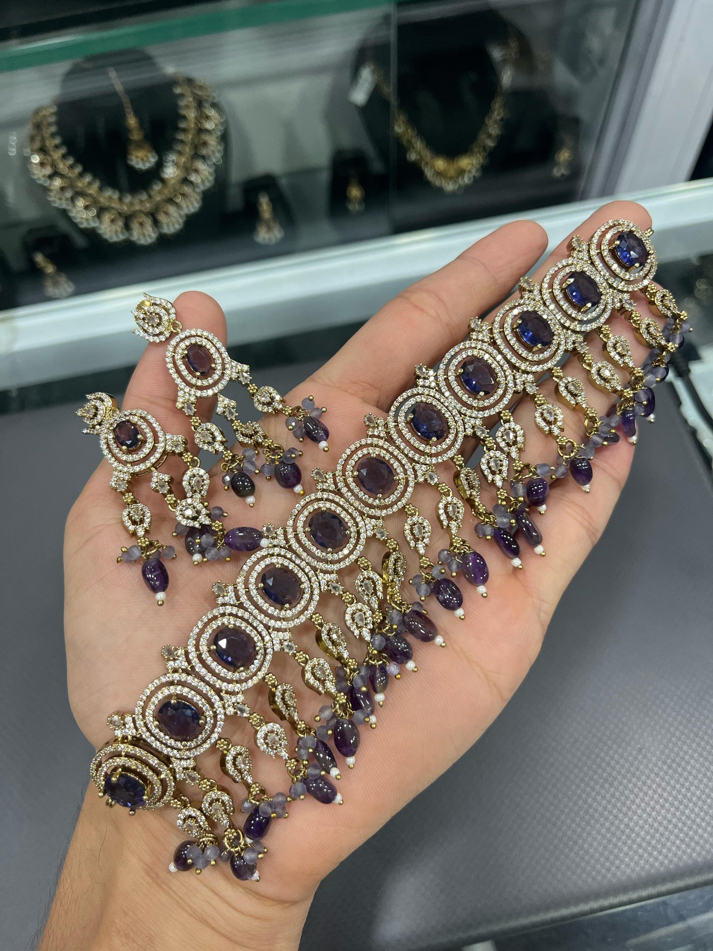 Mila Premium Victorian Choker Set