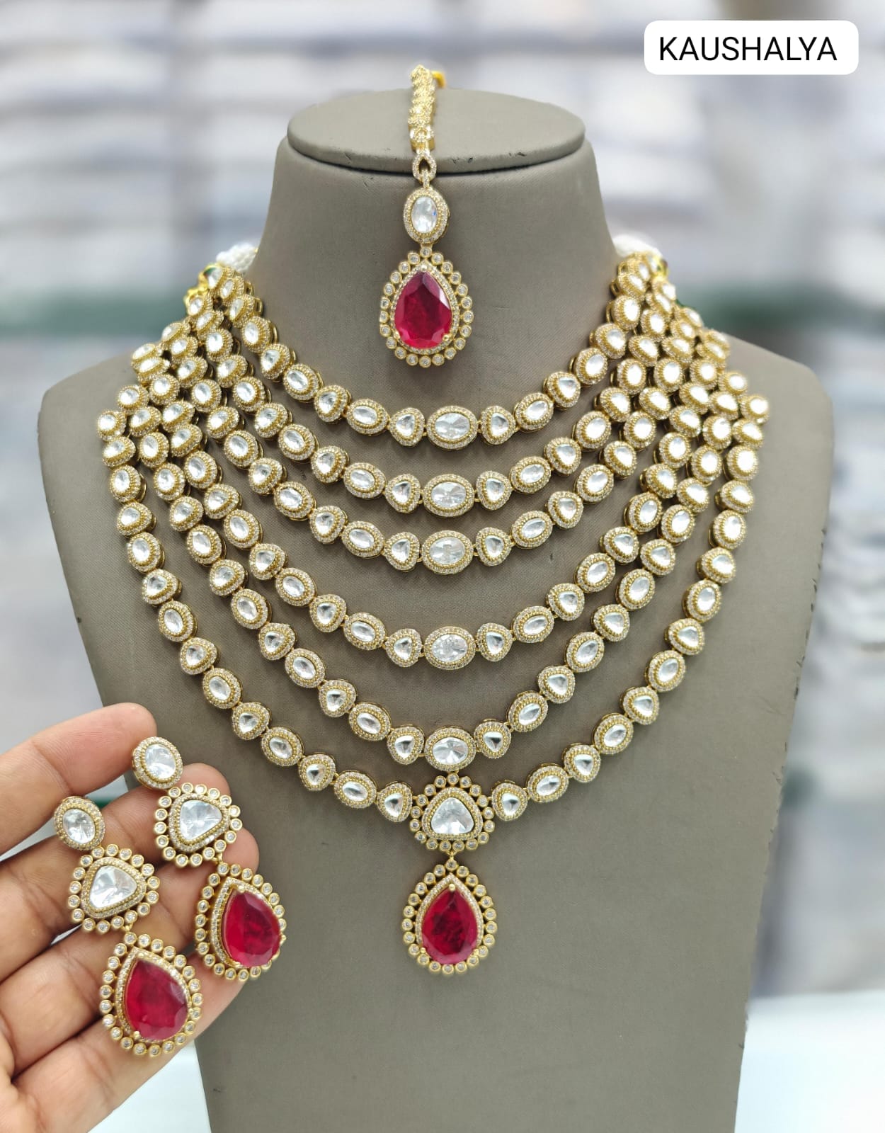 EMERALD LAYER MOISSANITE KUNDAN NECKLACE
