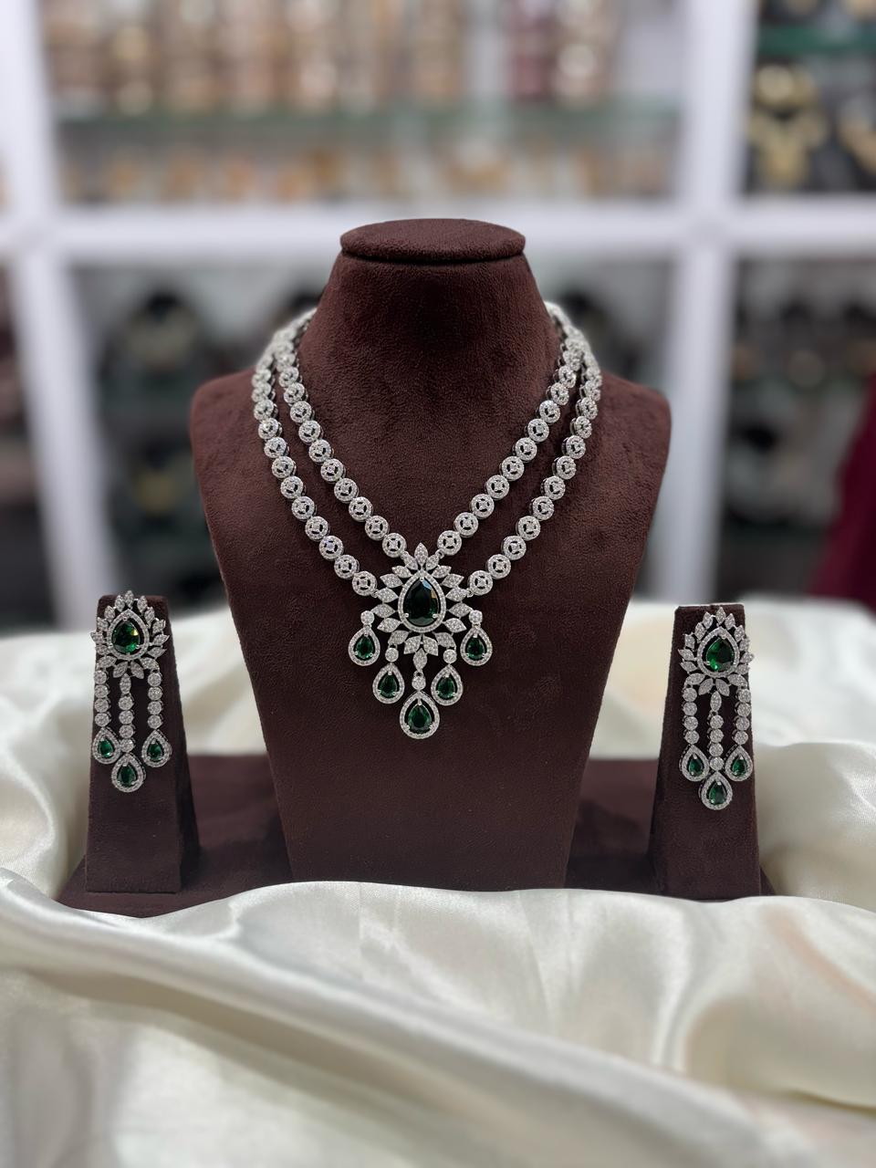 Diva Floral Drop Necklace Set