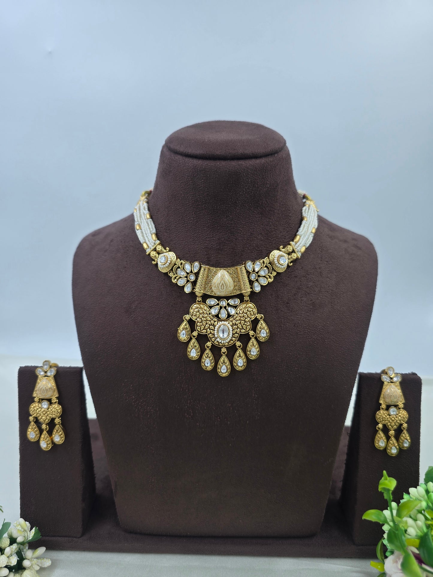 Reeja Antique Gold Necklace Set
